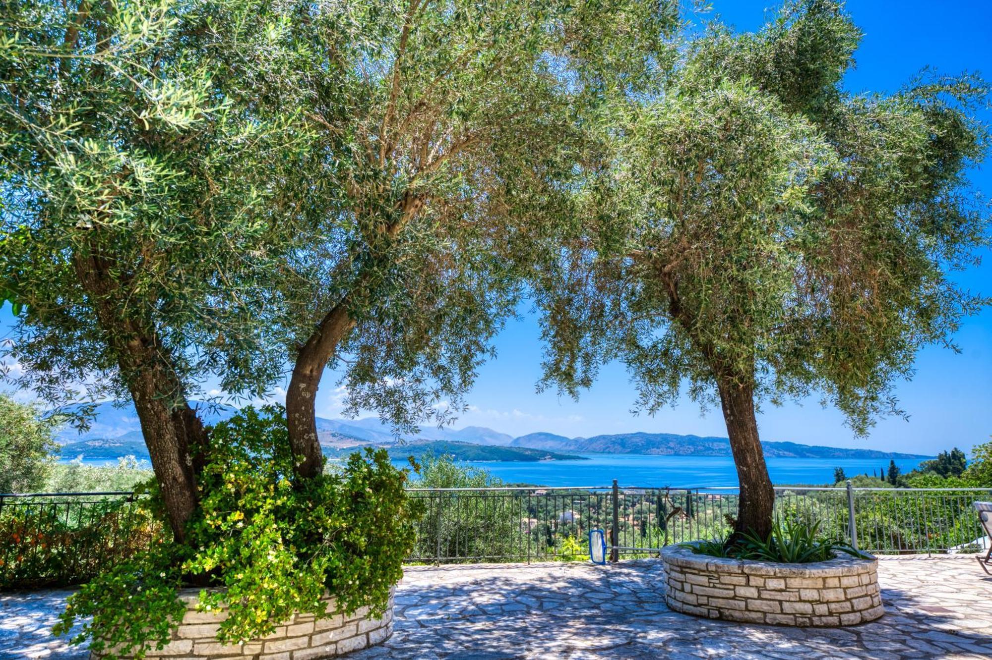 Maro * Agios Stefanos (Thinali)
