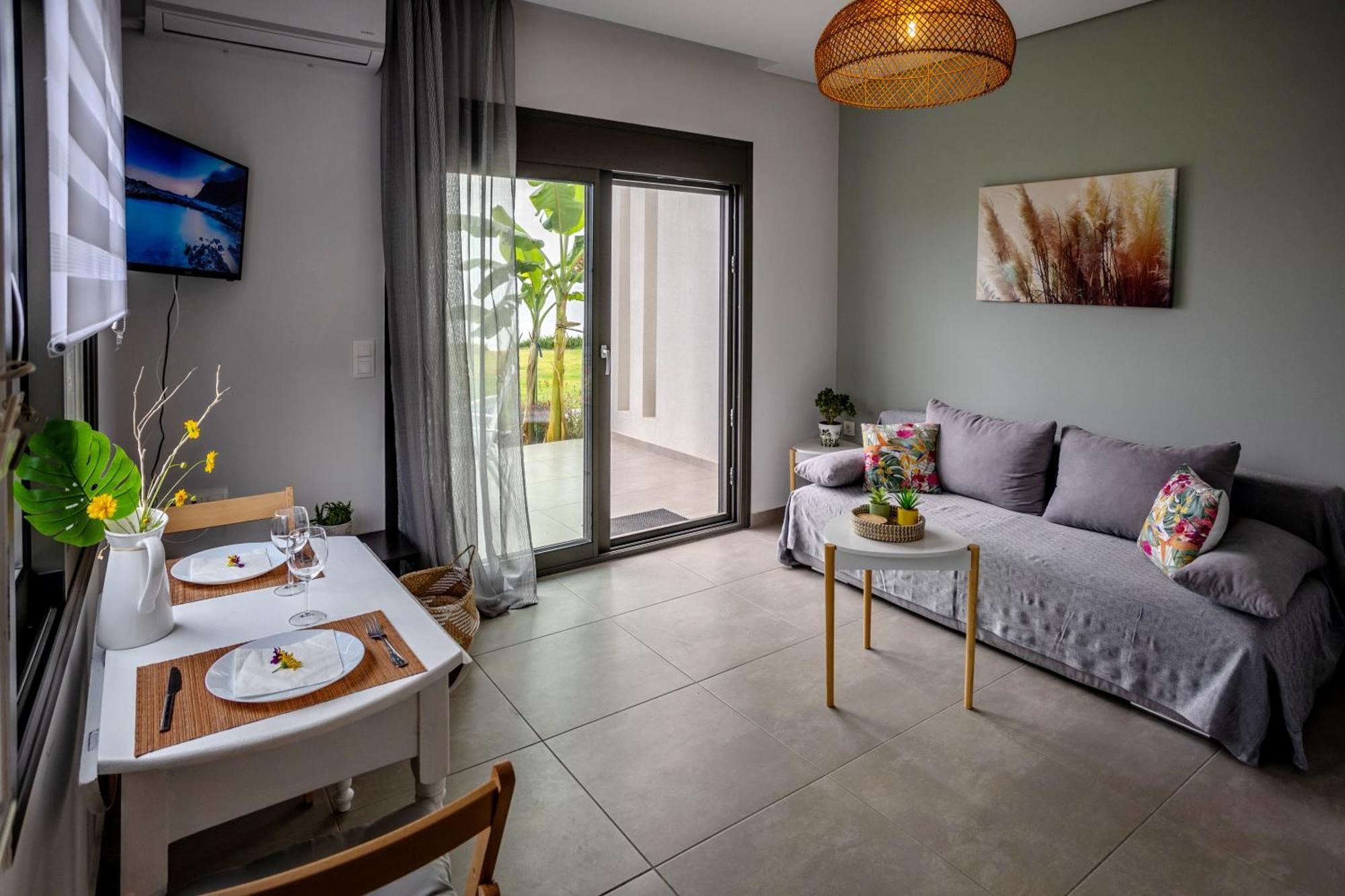 Azzure Heaven Apartment Loutra Elevtheron