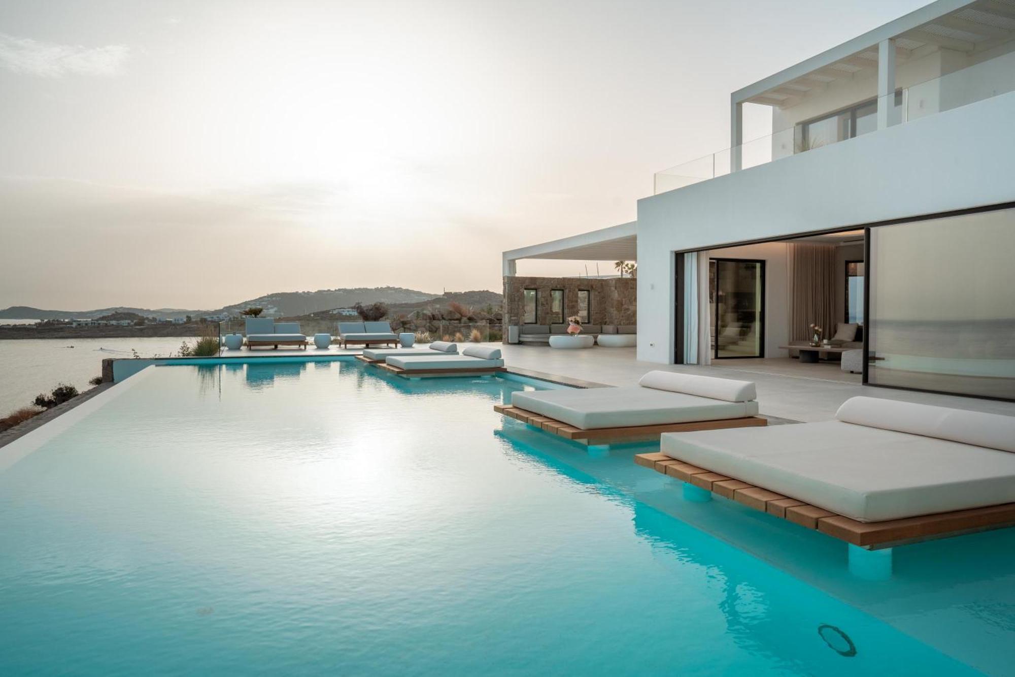 Splendid Mykonos Waterfront * Mykonos Town