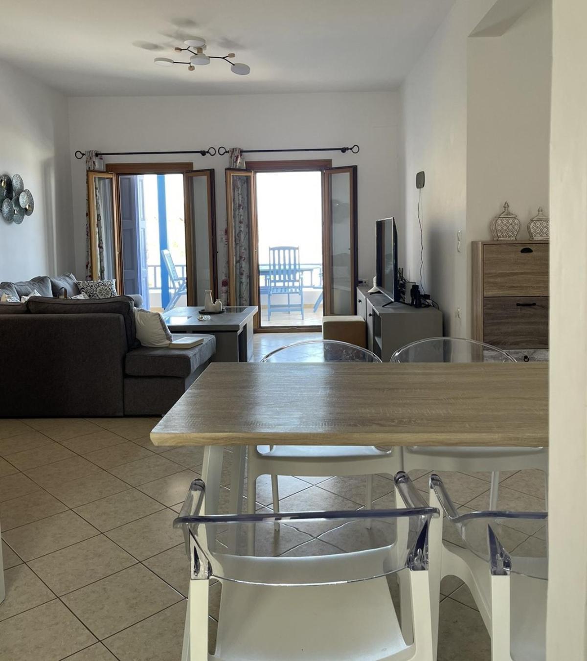 Astropalia Apartment *