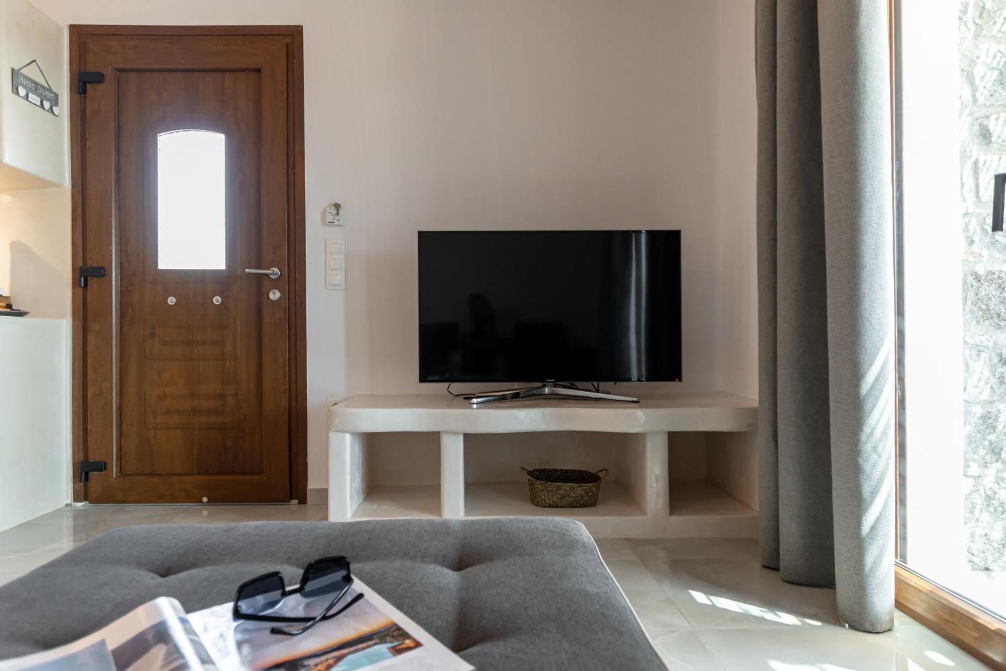 Naxos Beachwalk Plaka Villa Maragkas
