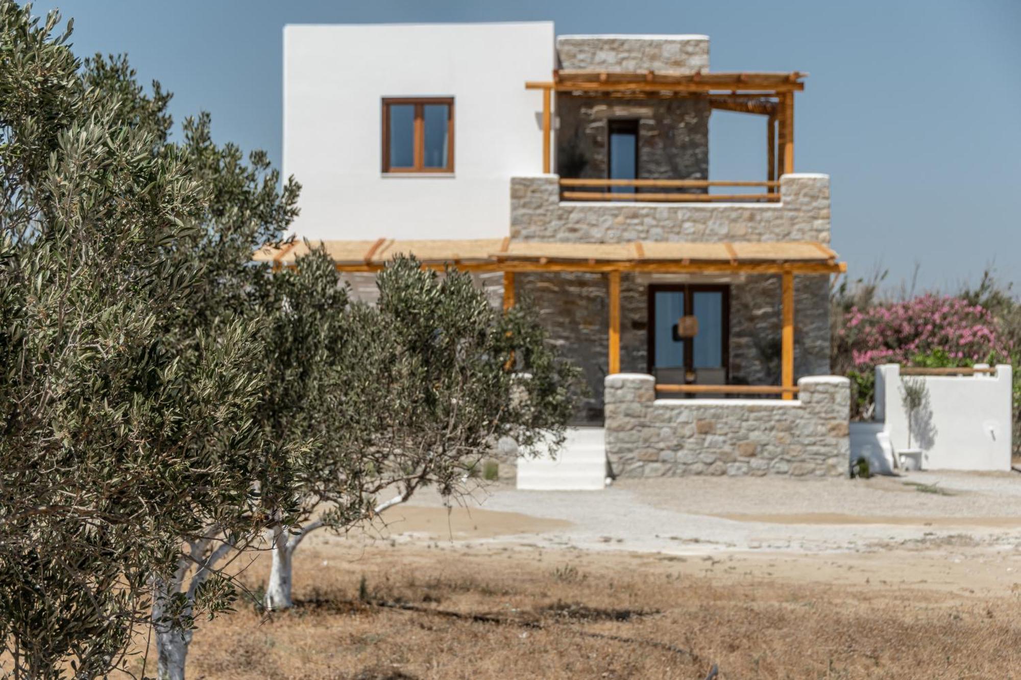 Naxos Beachwalk Plaka Villa Maragkas