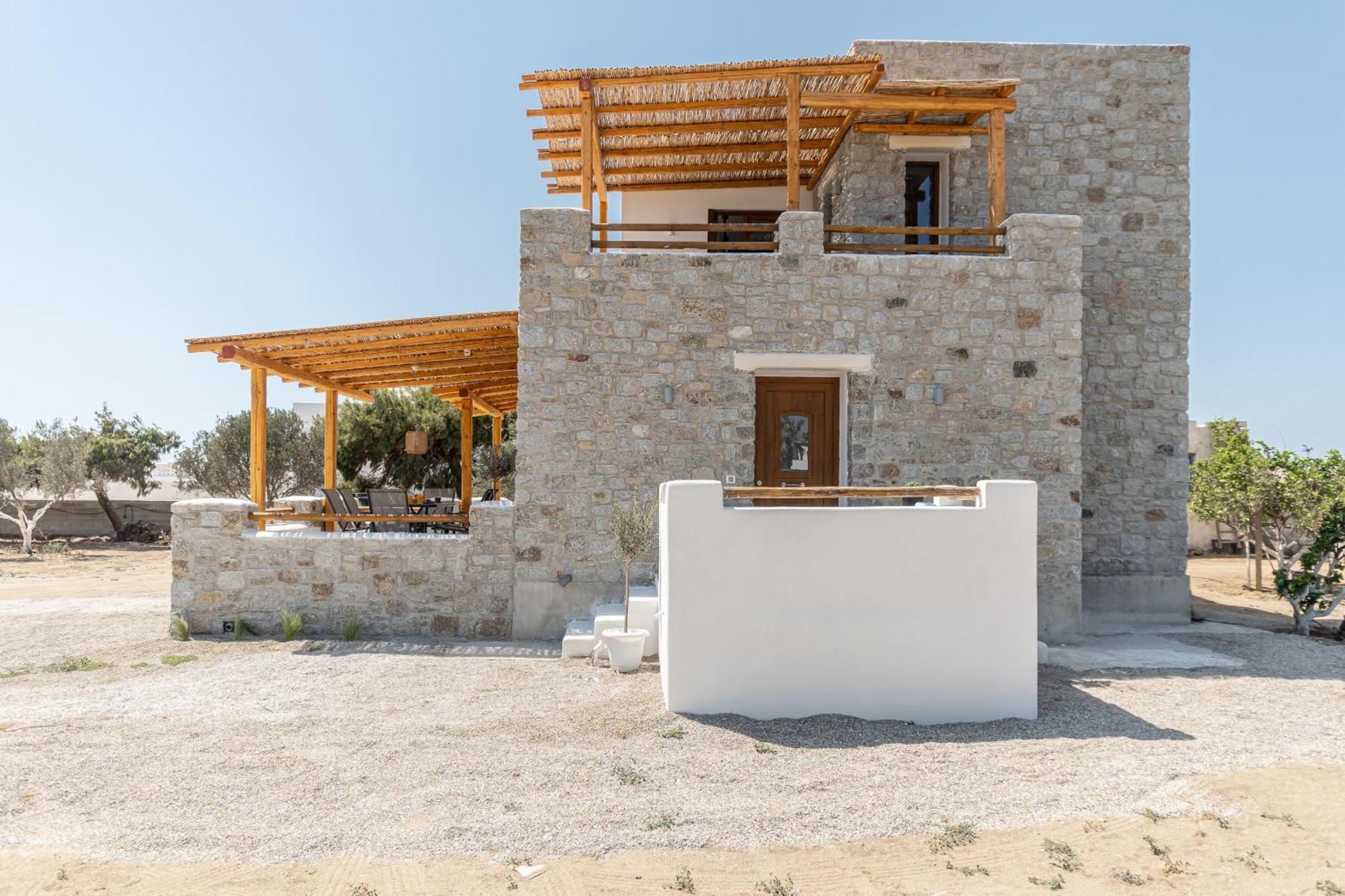 Naxos Beachwalk Plaka Villa