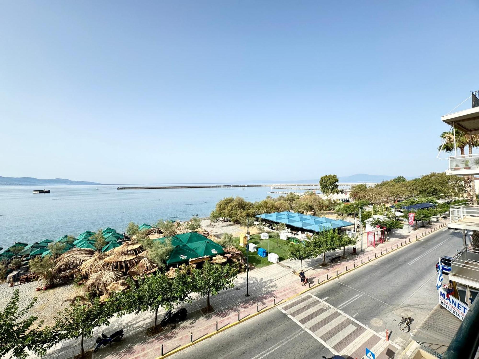 Seafront Luxury Apartment Kalamata