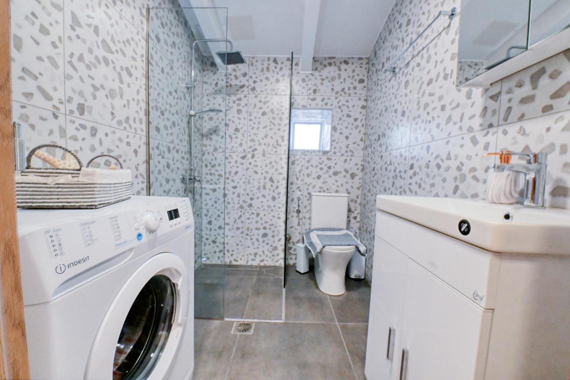 Eagle Bay Loft * Kissamos