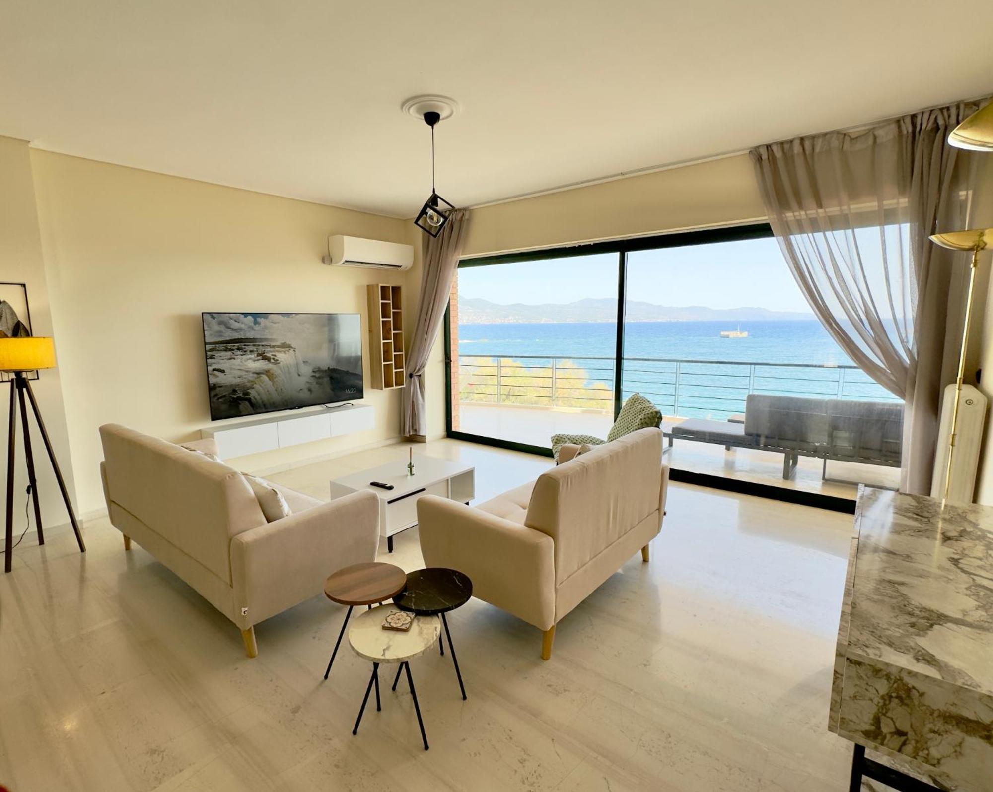 Seafront Luxury *
