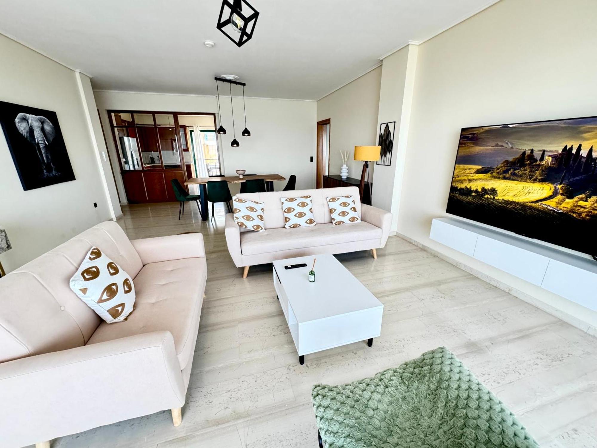 Seafront Luxury Apartment Kalamata
