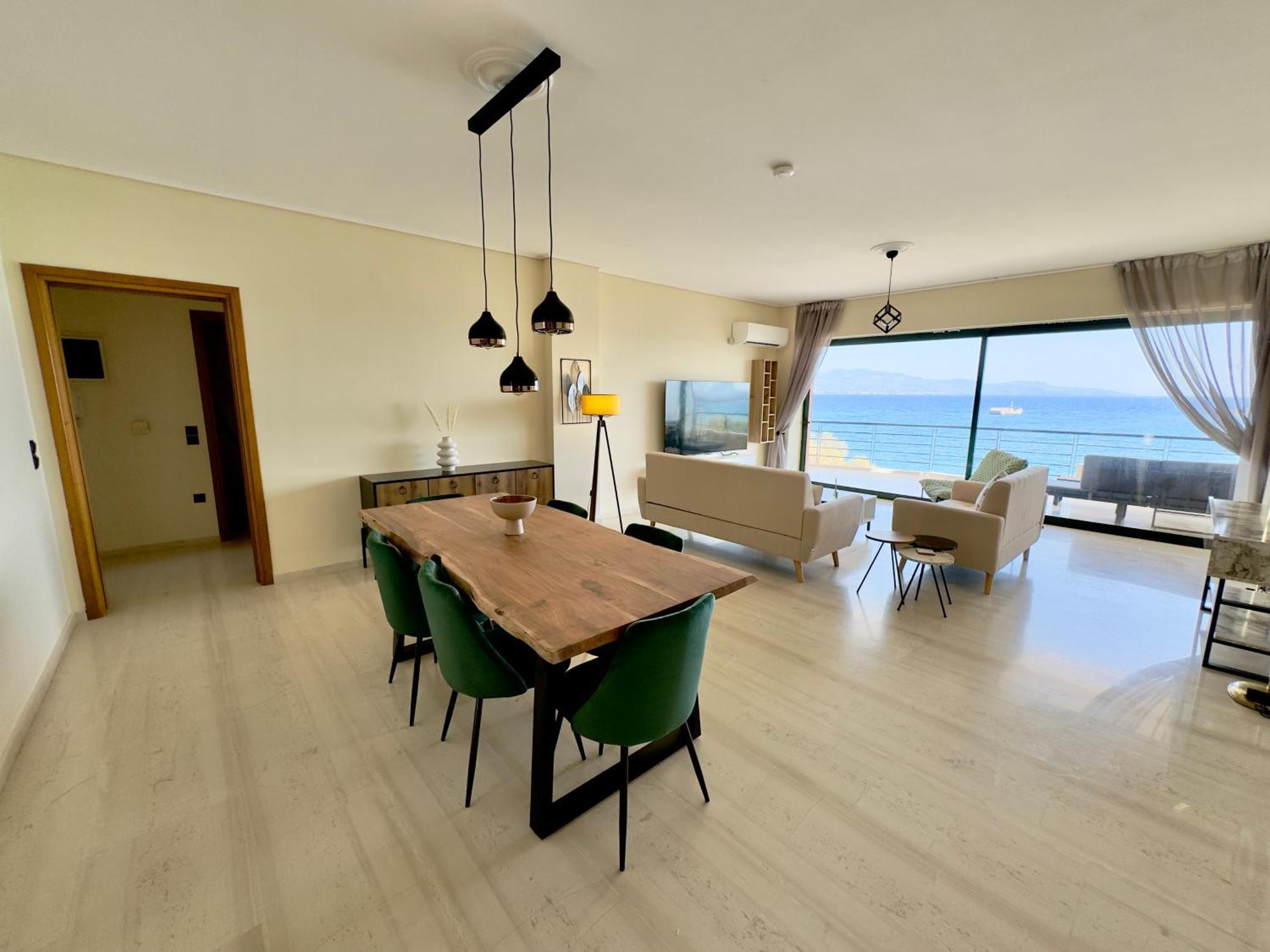 Apartment Seafront Luxury *