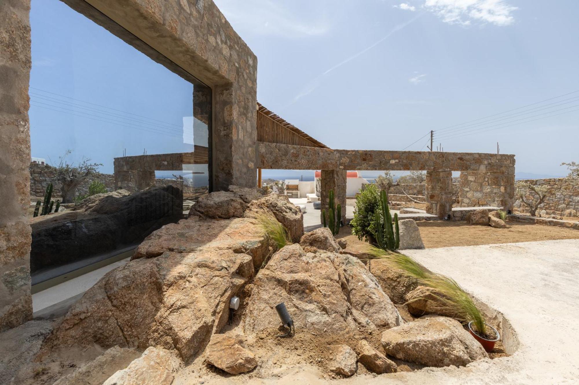 Villa Citadel Natural Stone