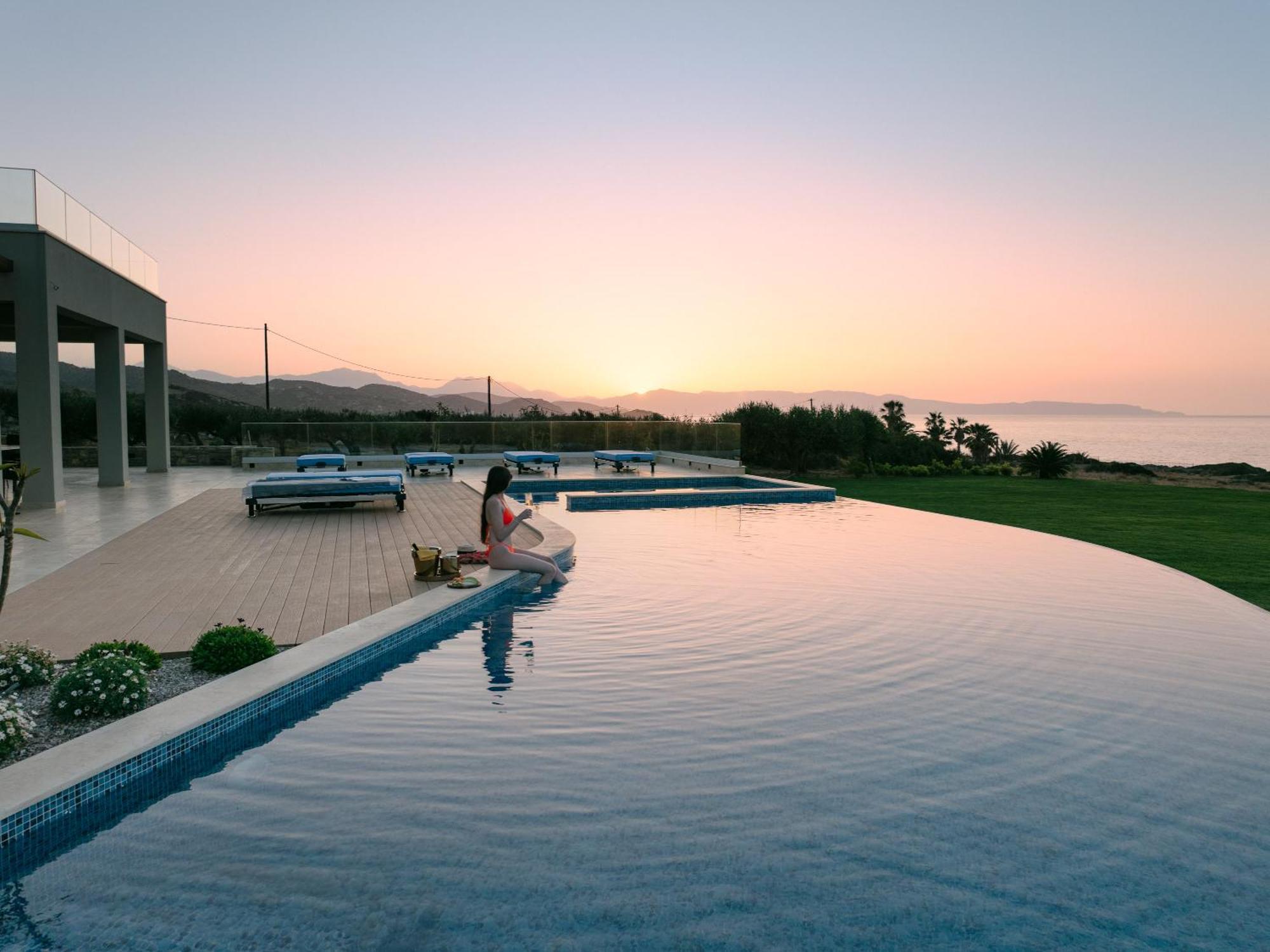 Paradiso Villa *