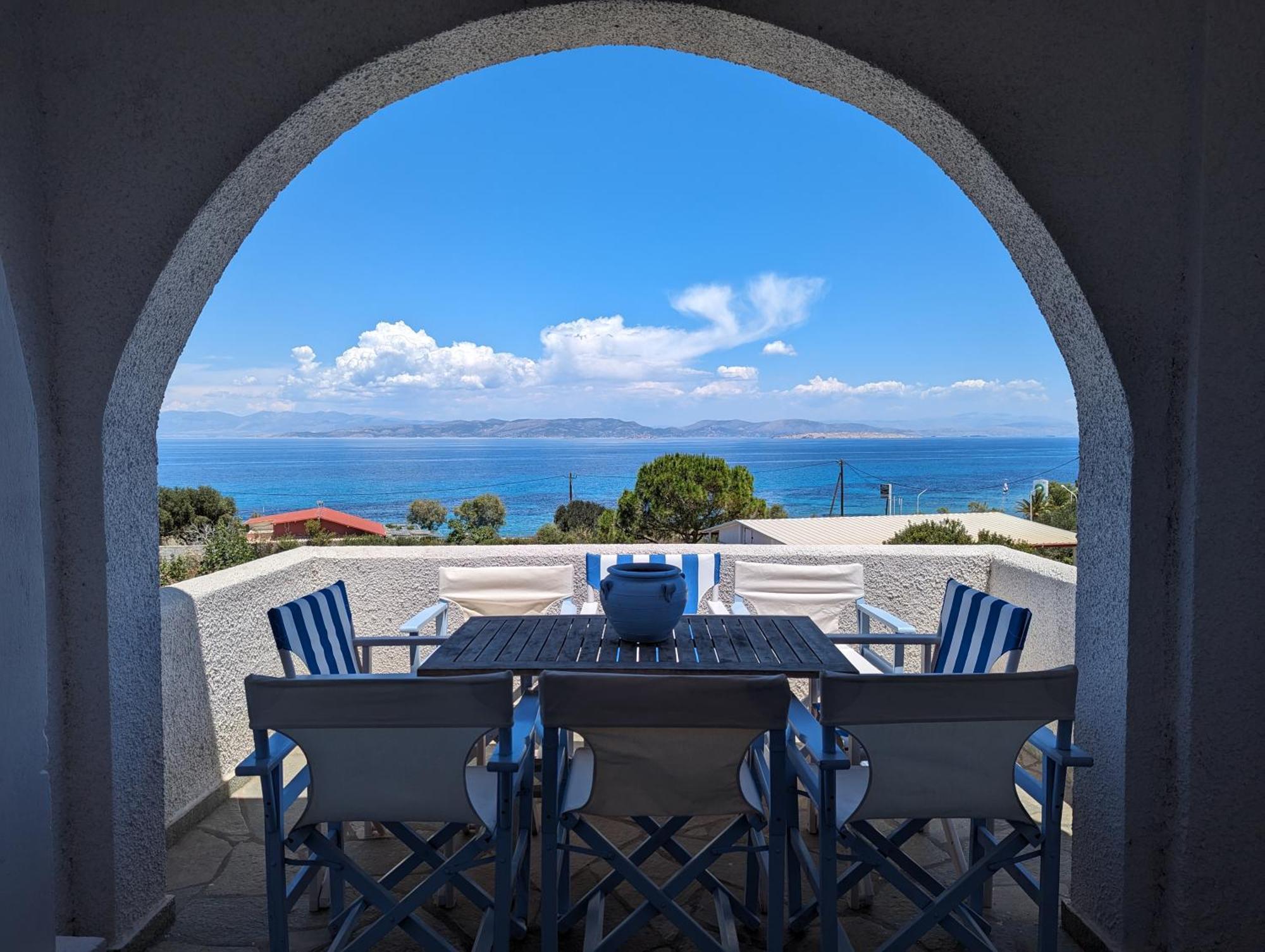 Seaside Family Holiday home Aegina