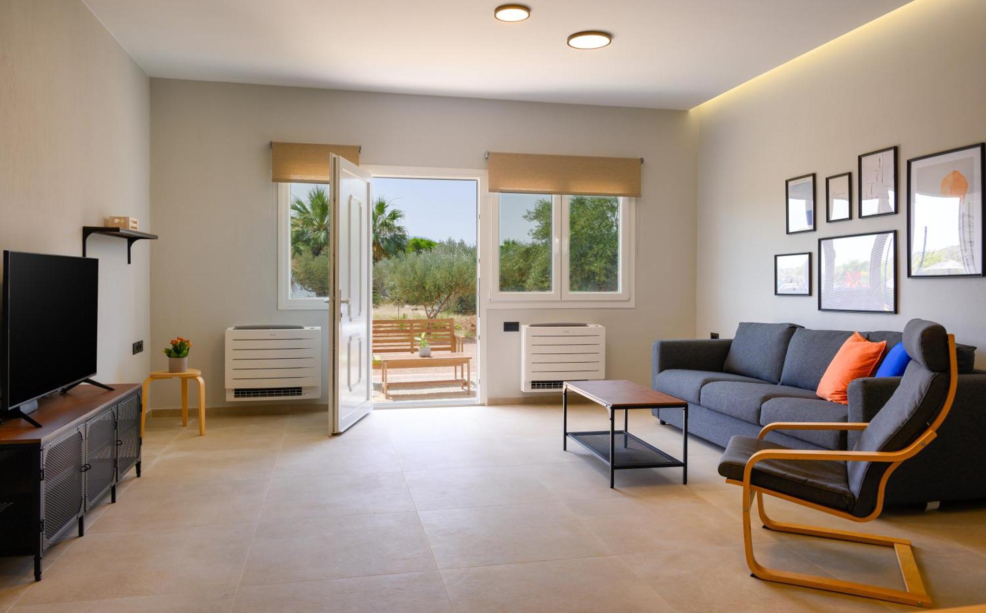 Summer Waves Apartment *