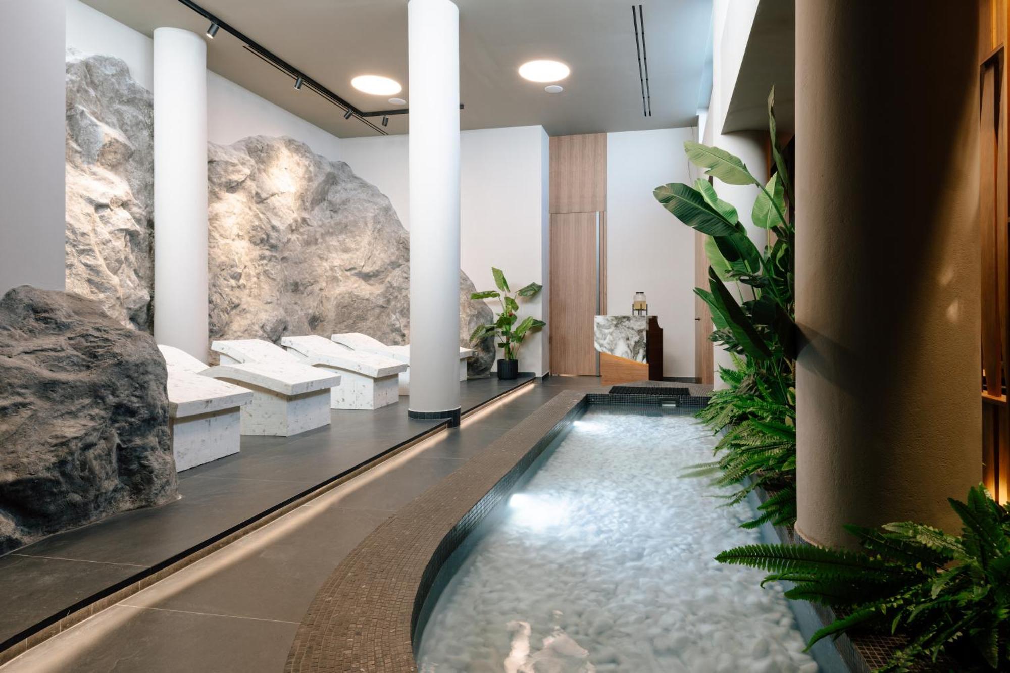 Hotel Agnanti &