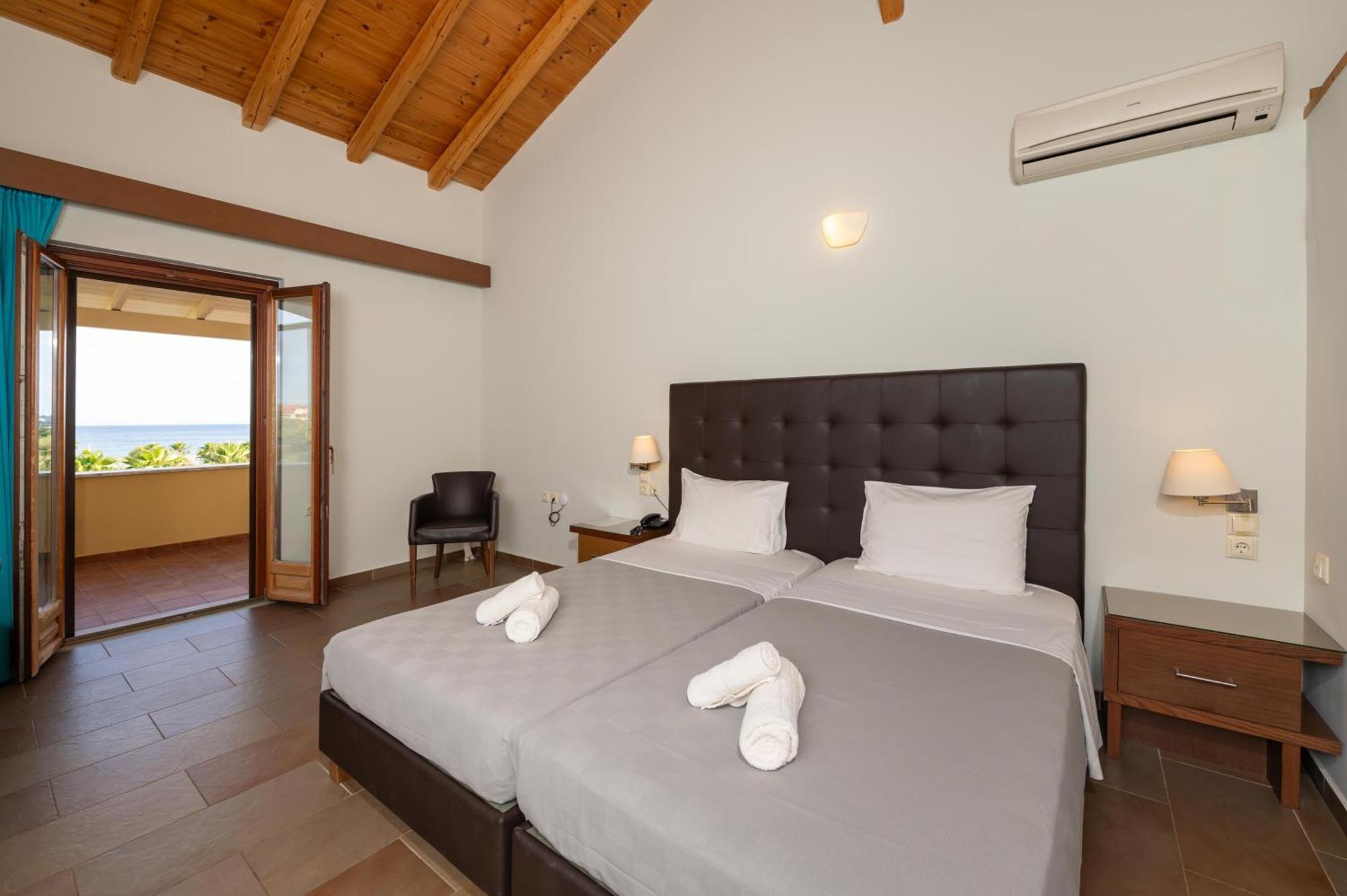 Aktaion Hotel 4*