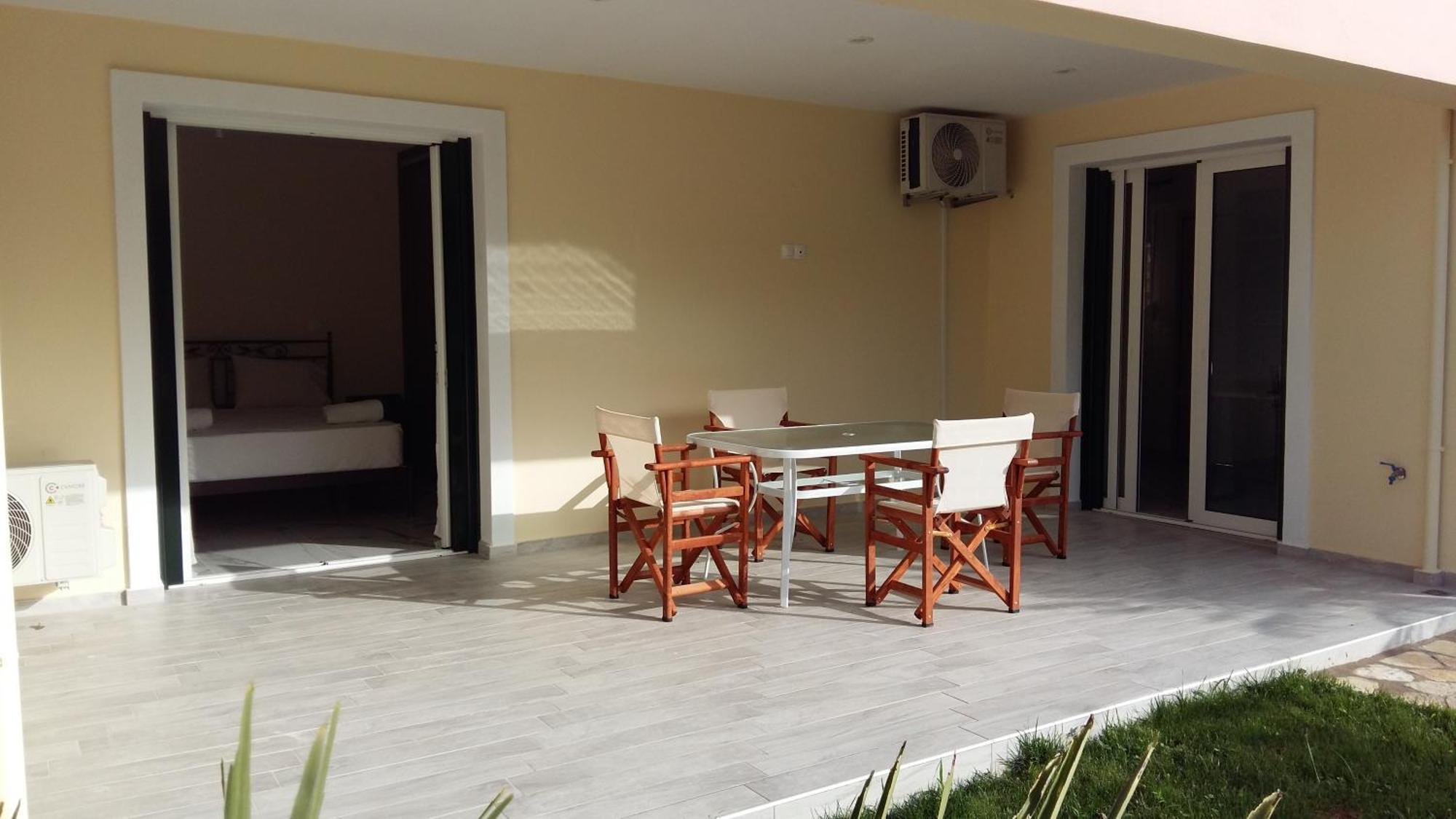 Philippos Aparthotel 2*