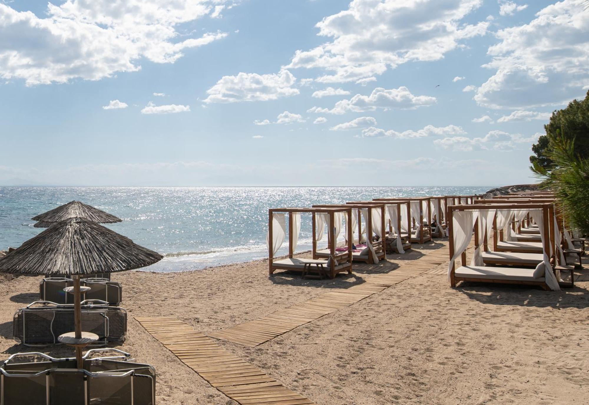 Blue Dolphin Resort 4*