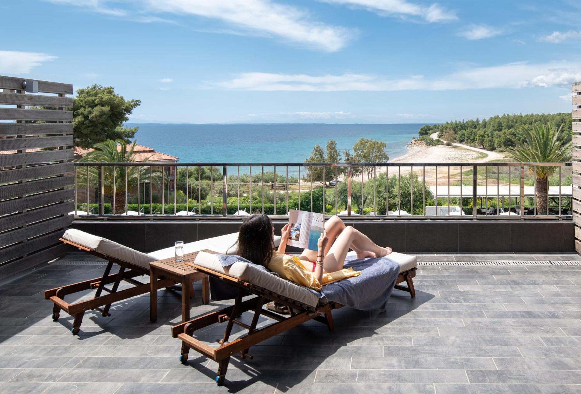 Blue Dolphin Resort 4*