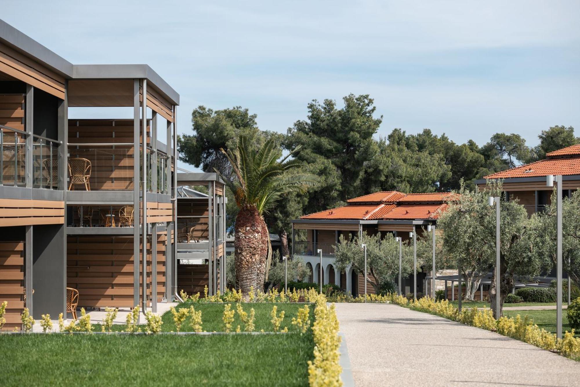 Blue Dolphin Resort Metamorfosi (Sithonia)