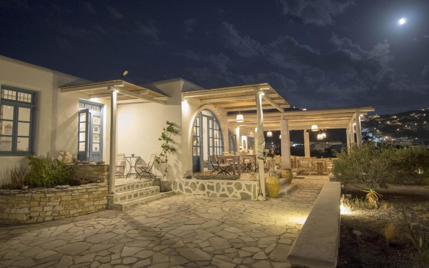 Glaros Hotel 2*