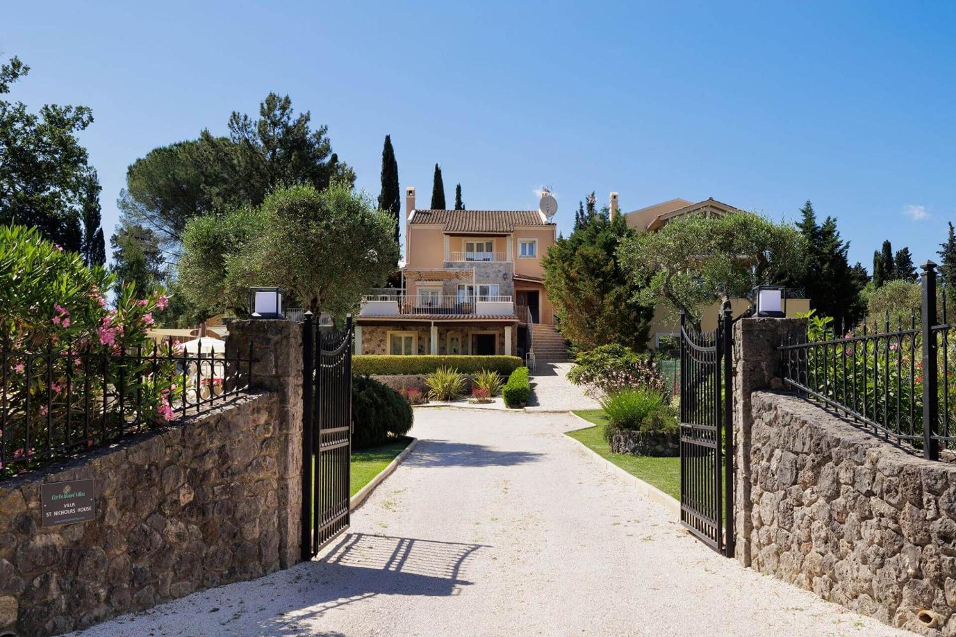 St. Nicholas House & Guest Apart.
