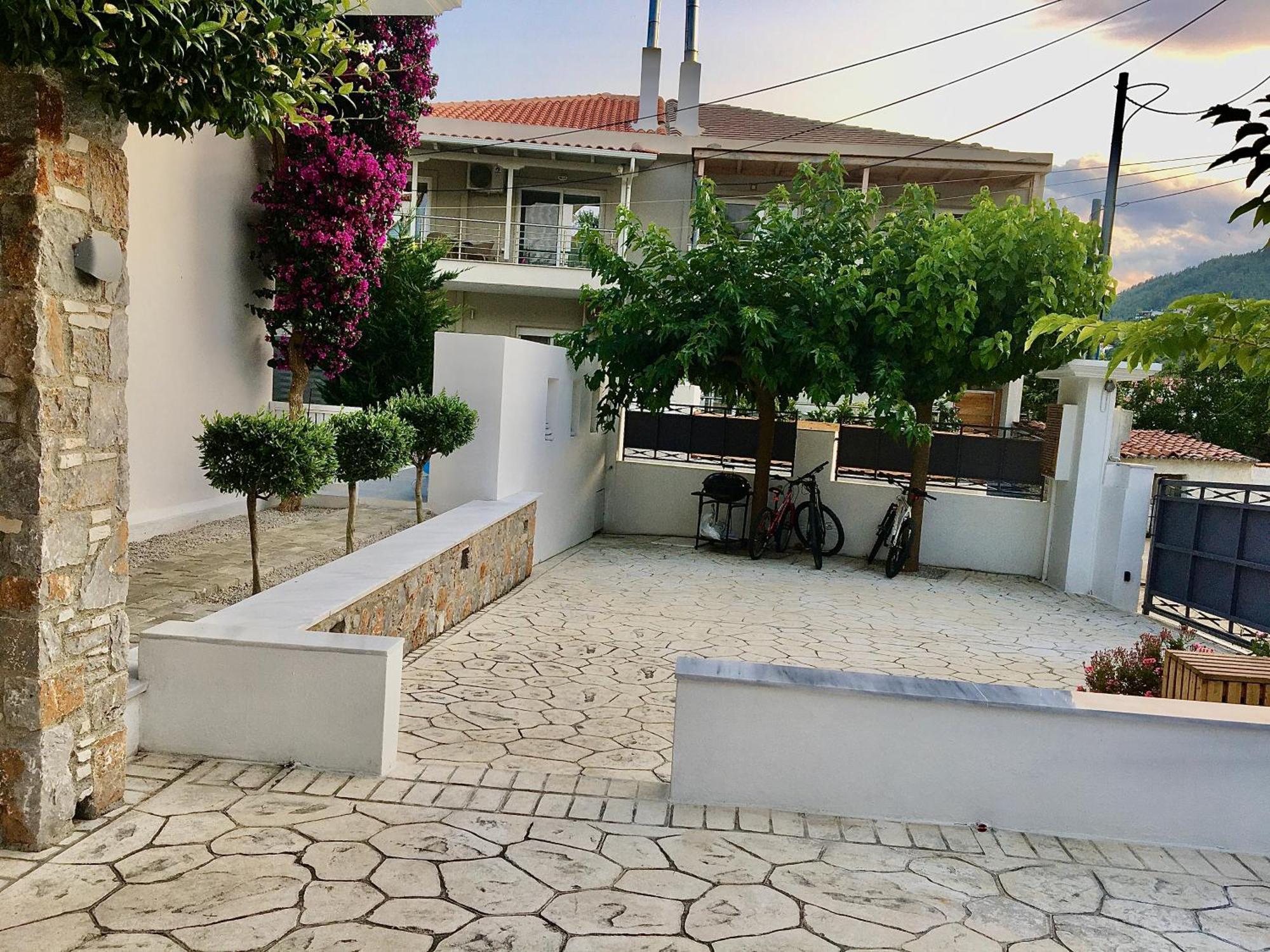 Villa Chris Rea Skiathos Town