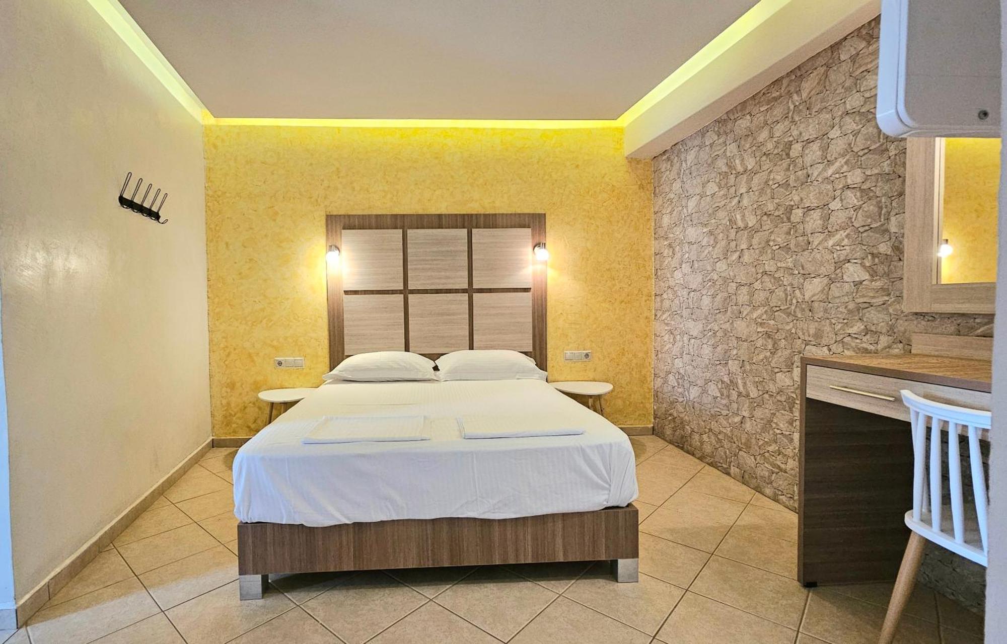 Minos Boutique Hotel Agia Galini (Crete)