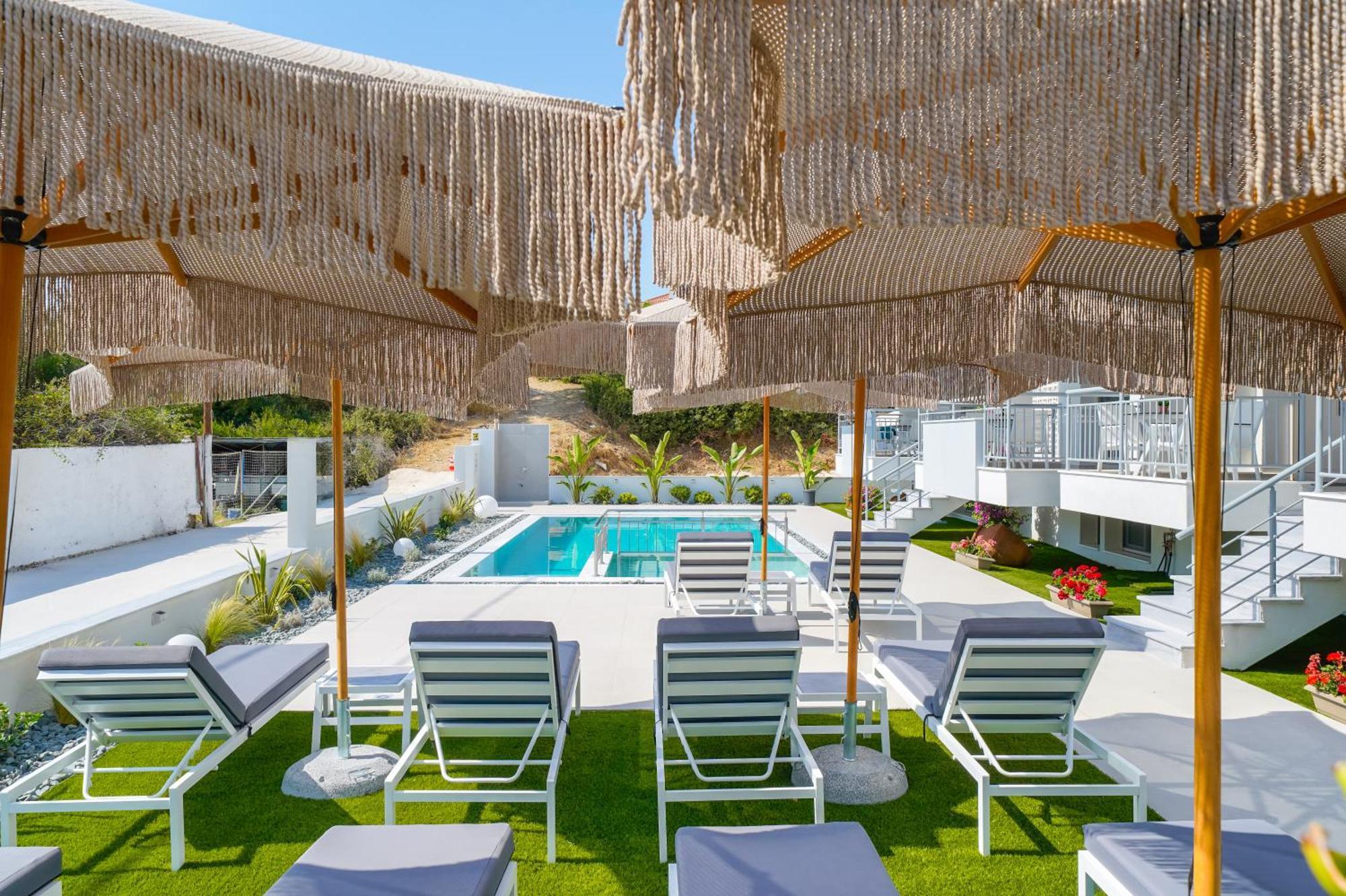 Sourinis Luxury *