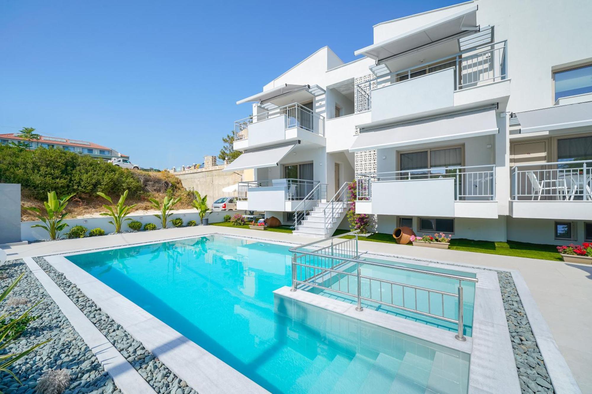 Aparthotel Sourinis Luxury *