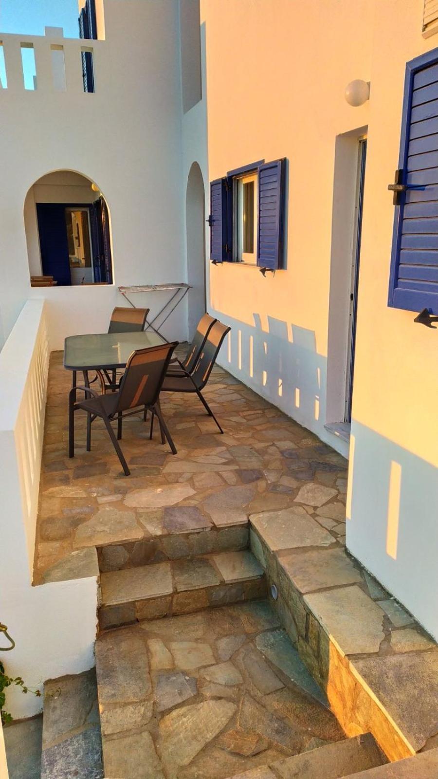 Likno's Island Apartment