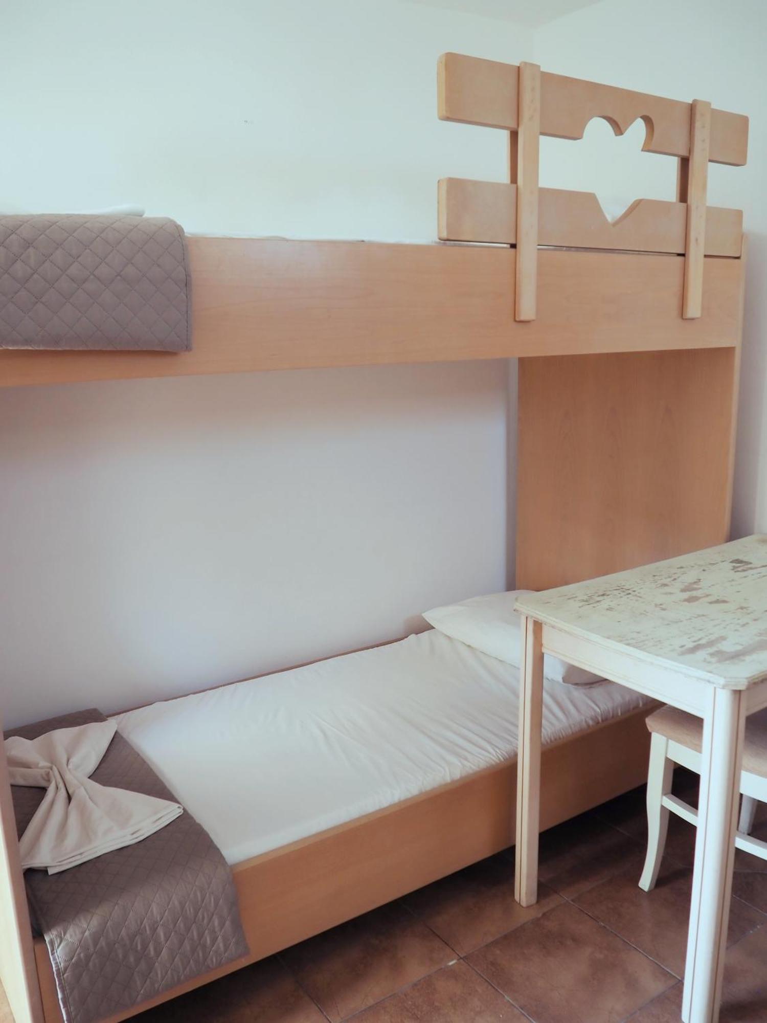 Leon Lux Aparthotel