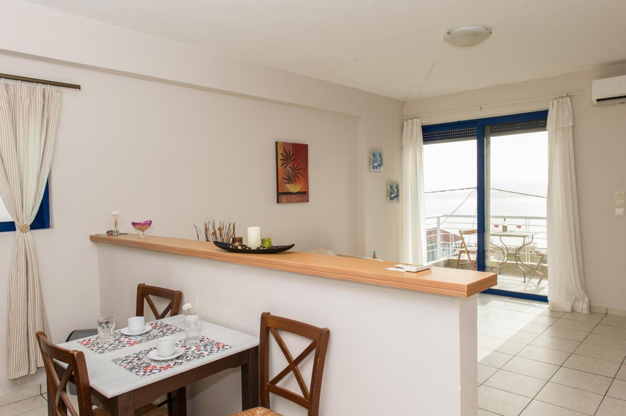 Kamari Blue Apartment *