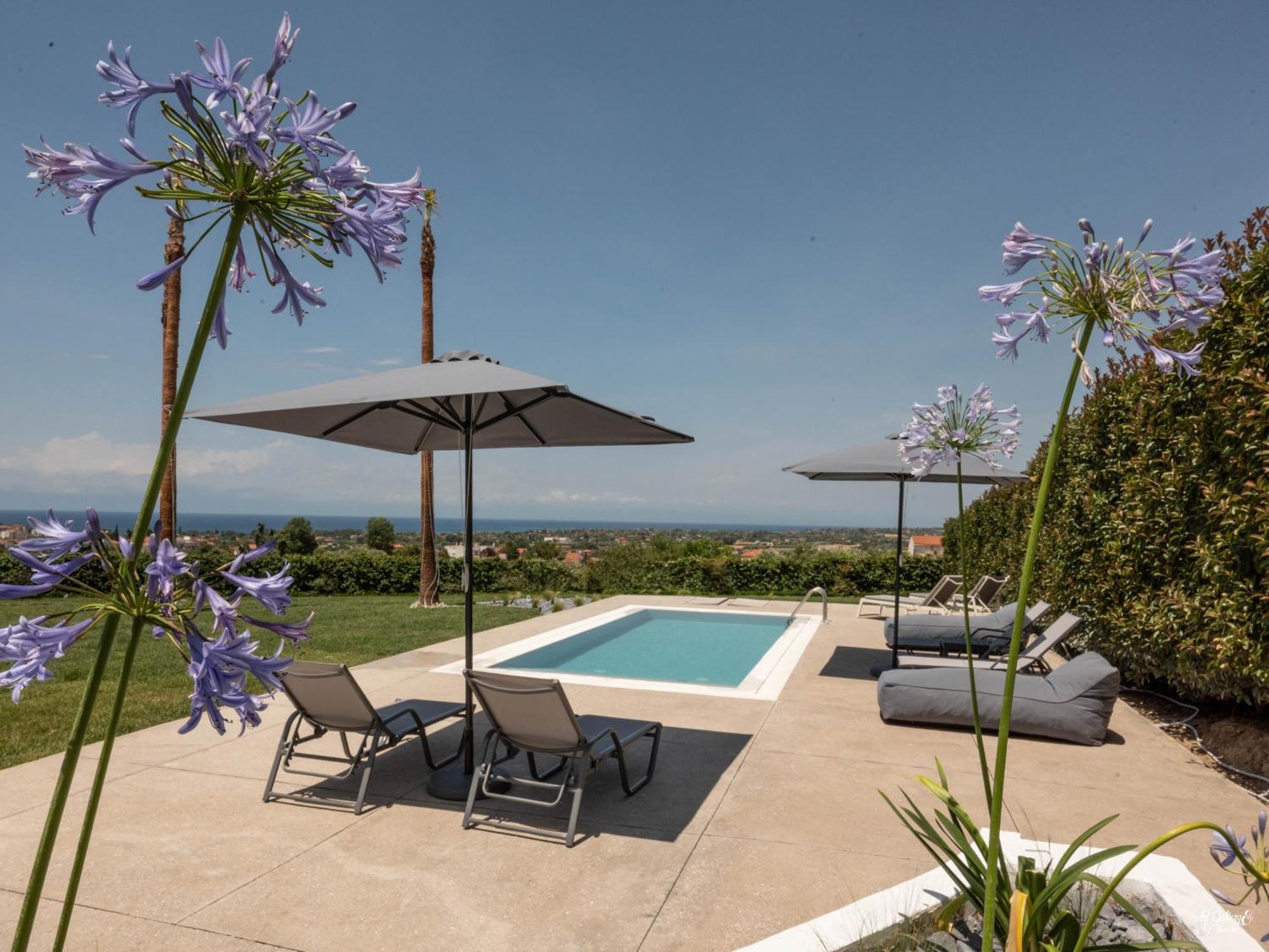 Palma & With Pool * Nea Kallikrateia