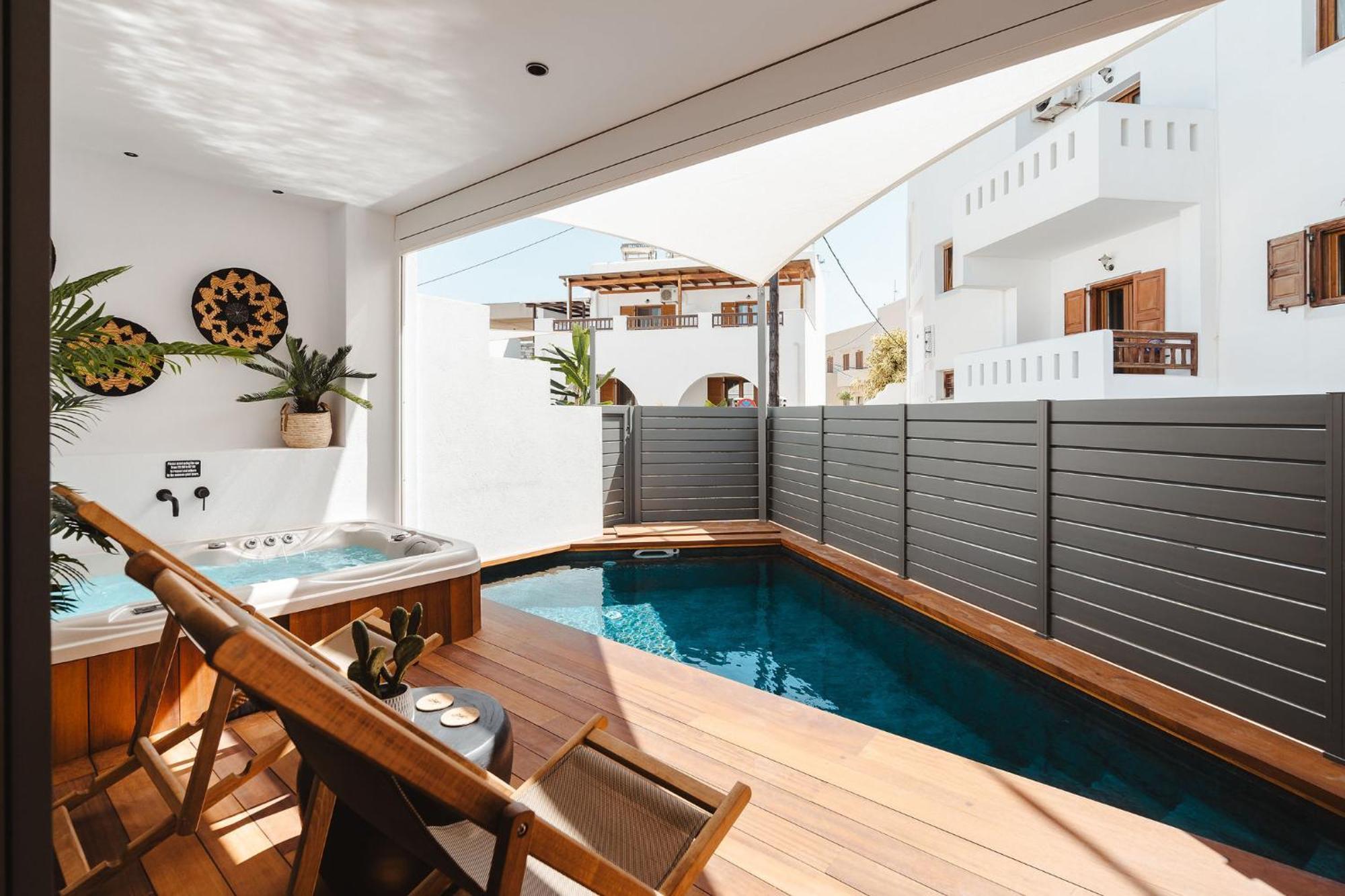 Legato With Private Pool Apartment
