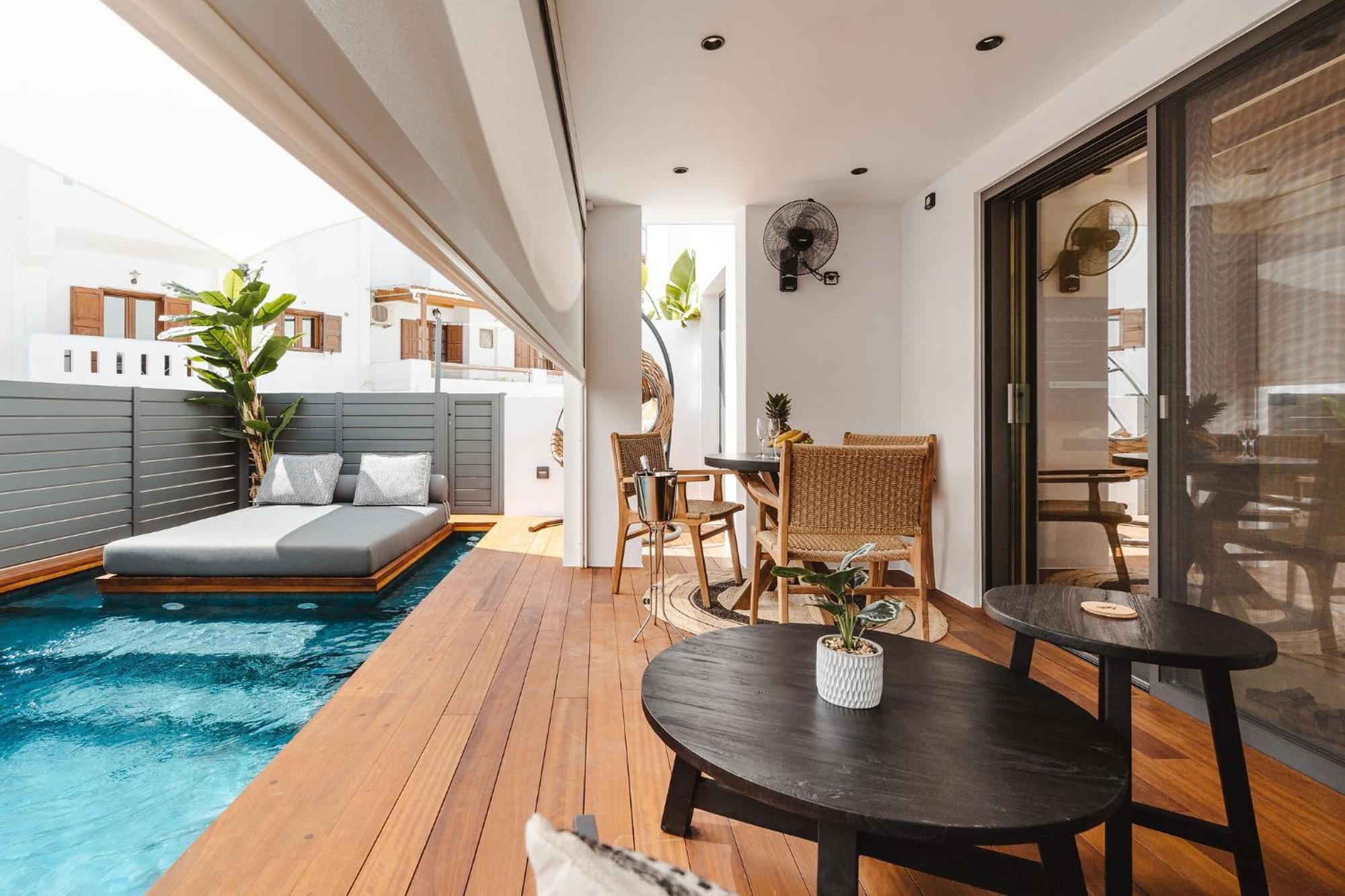 Legato With Private Pool Apartment