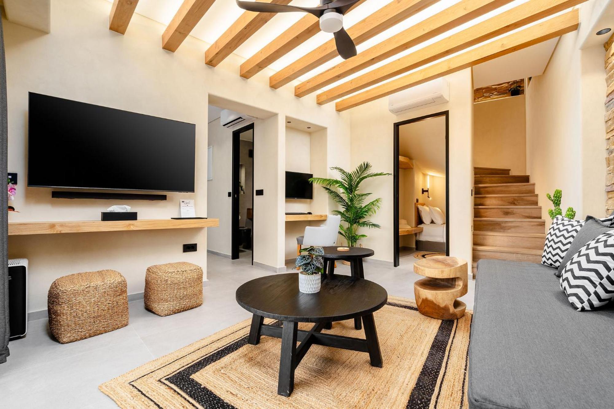 Apartment Legato With Private Pool Naxos City