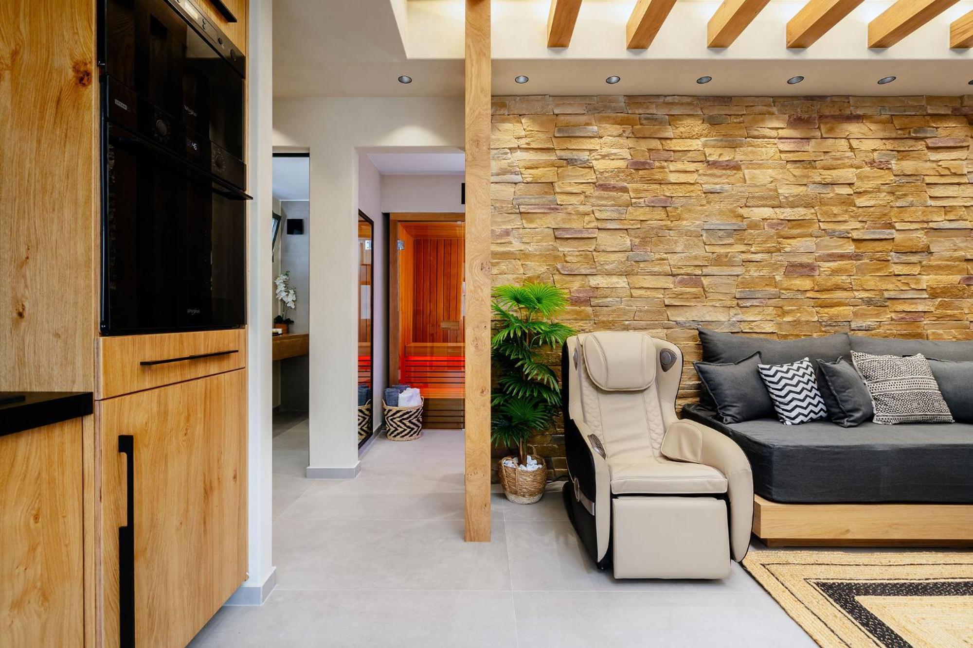 Legato With Private Pool Apartment