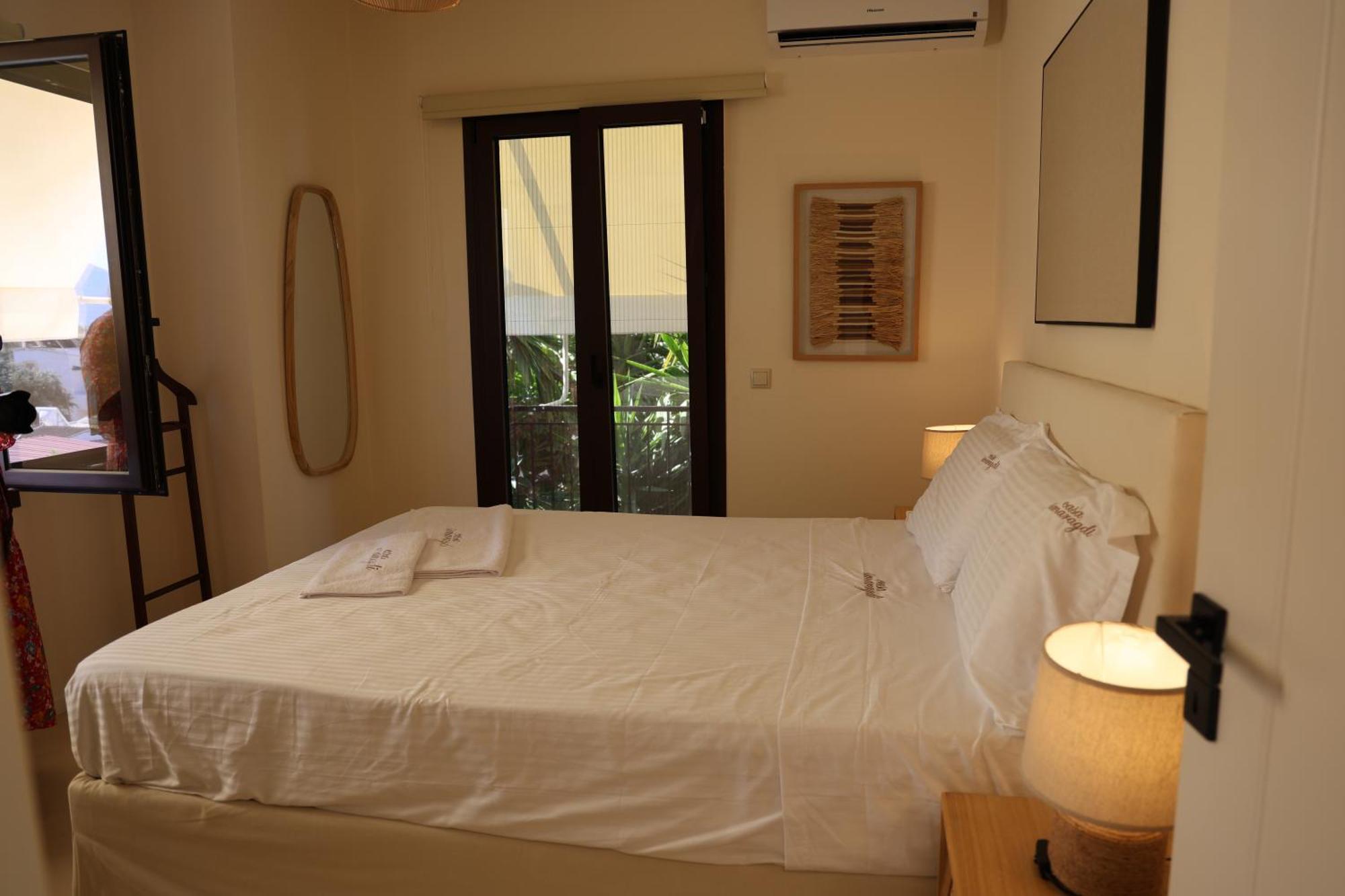 Casasmaragdi Villa Perdika (Aegina)