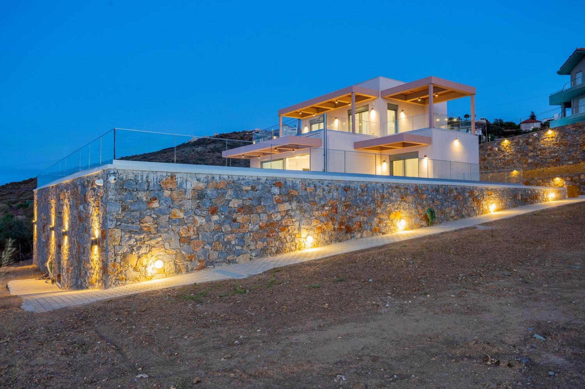 Villa Palmyra & Agia Pelagia (Crete)
