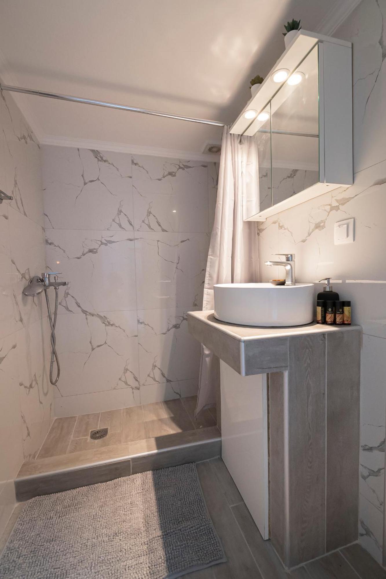 Cozy By Rentalspro - Halkidiki Apartment Nea Moudania
