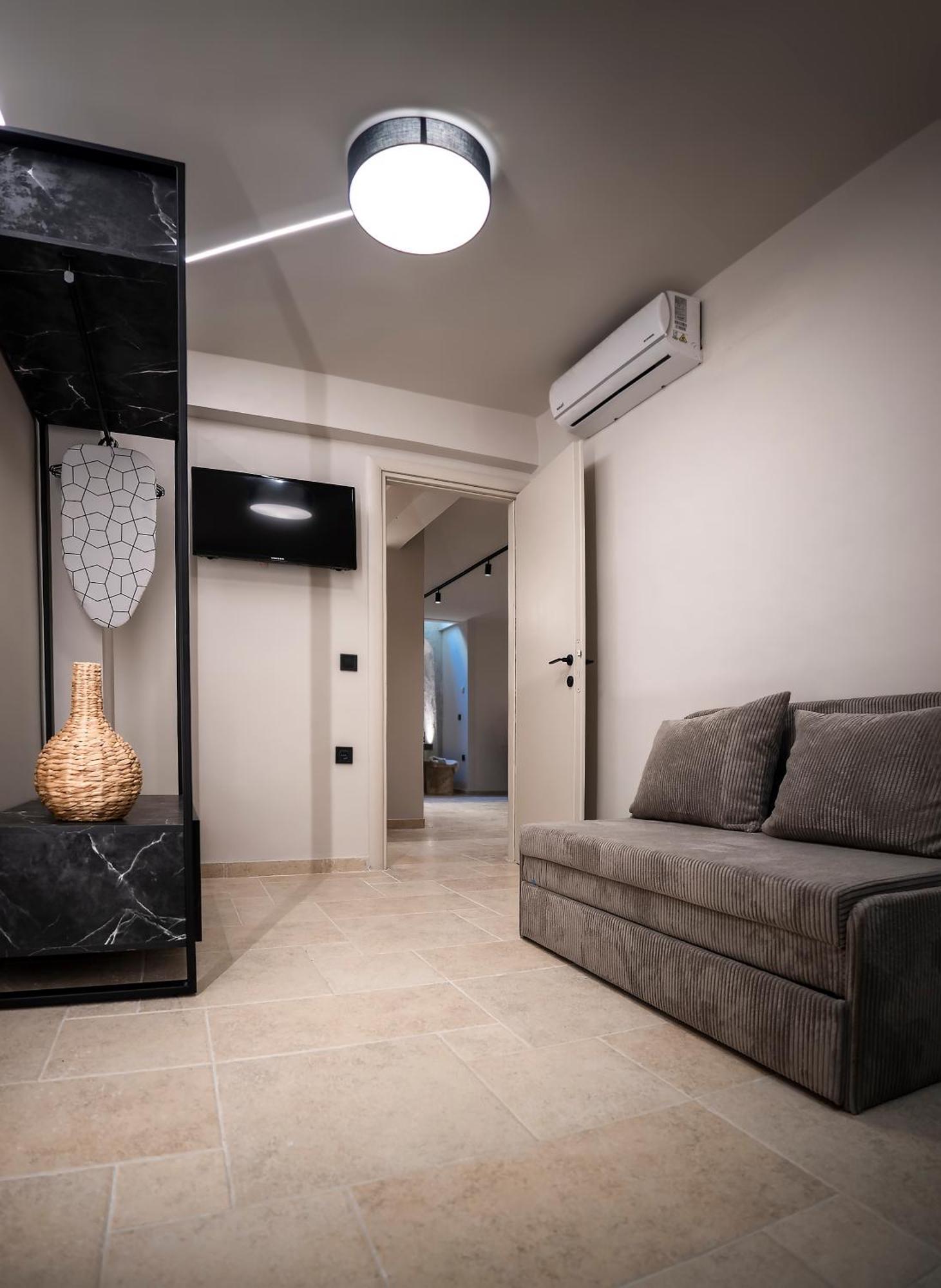 Cave House With Panoramic View * Nea Moudania