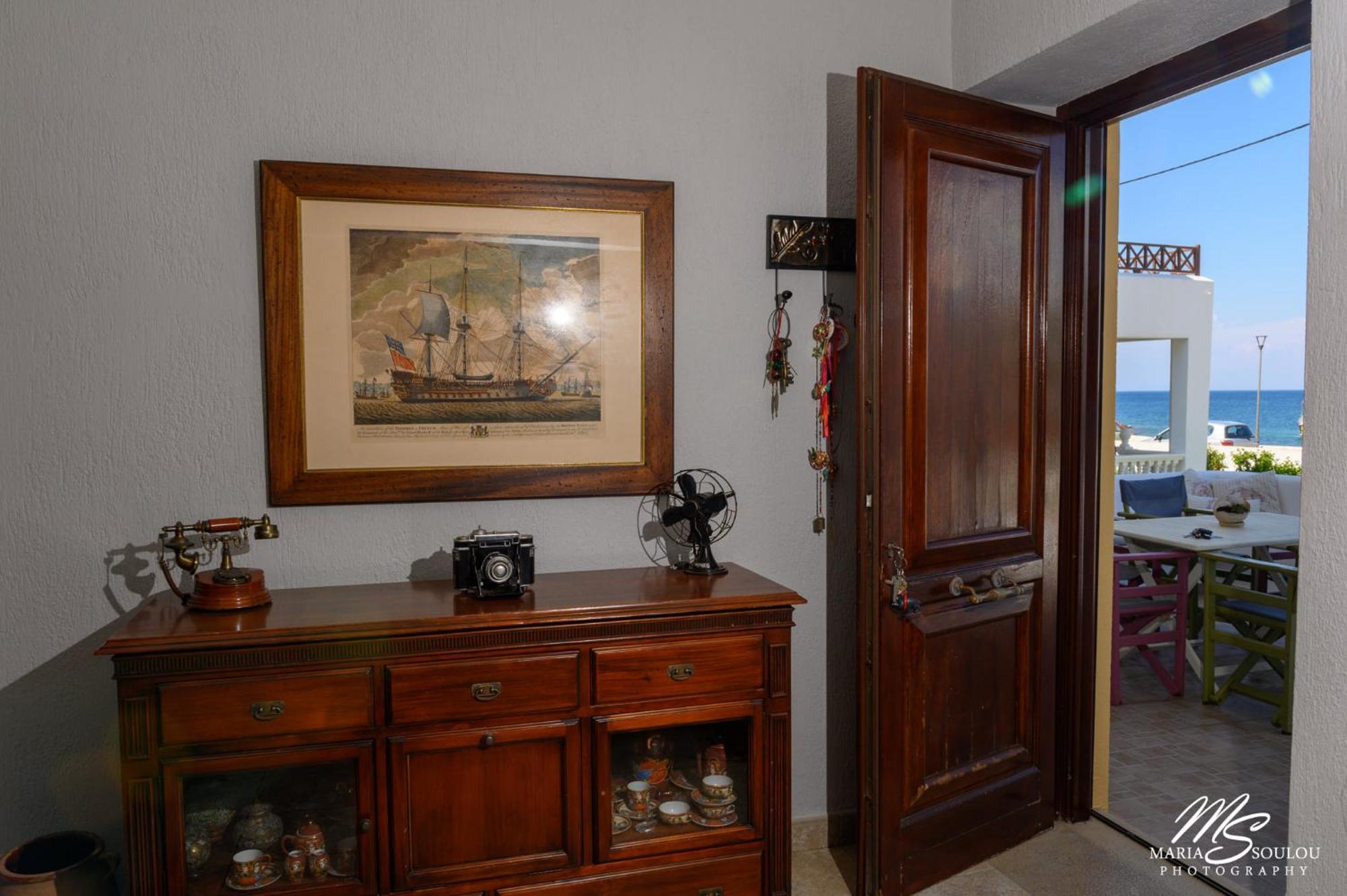 Siridaki 3 Bedroom By The Holiday home *