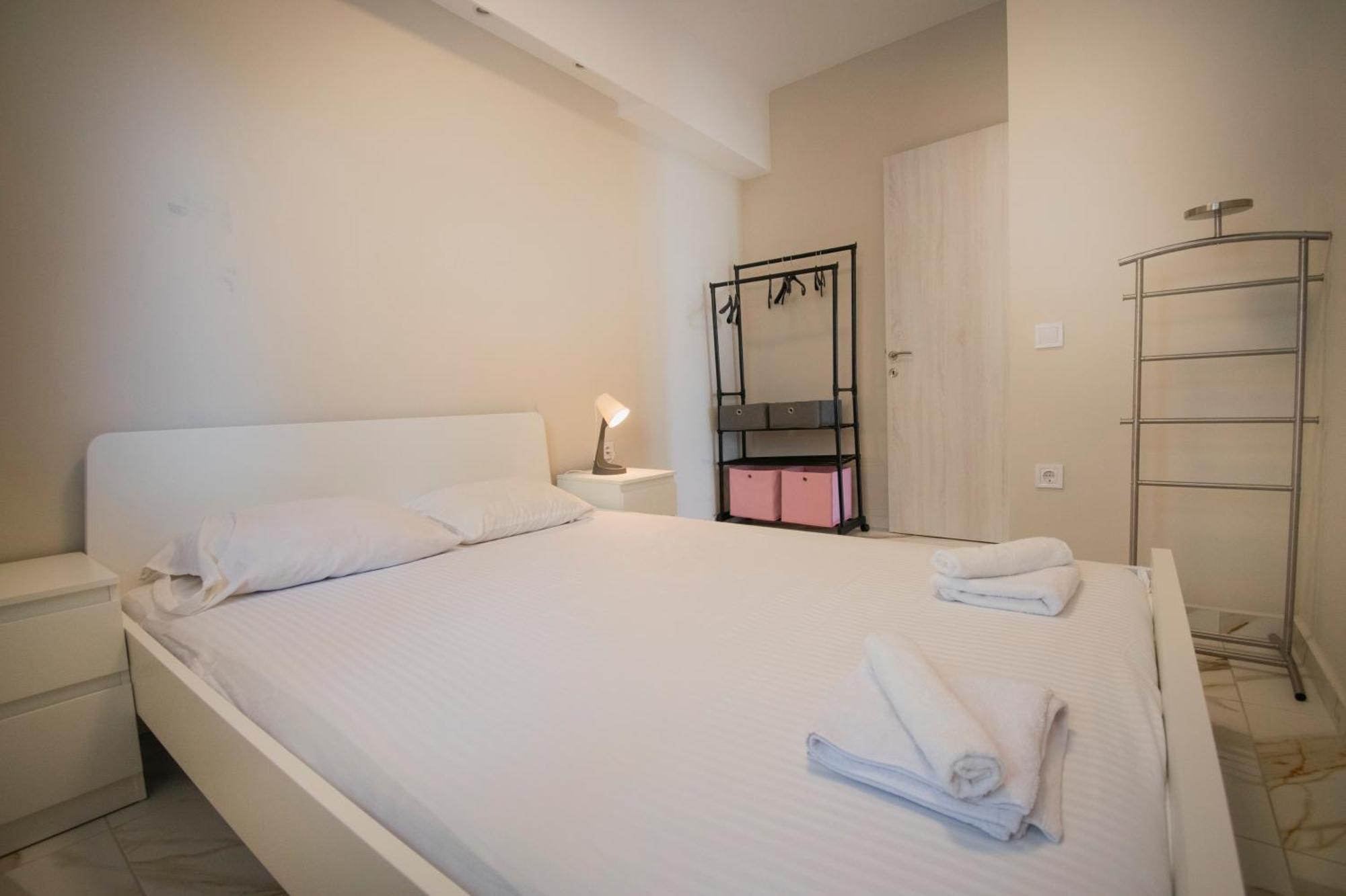 Eleni Seafront By Rentalspro Services-nea Moudania Halkidiki Apartment Nea Moudania