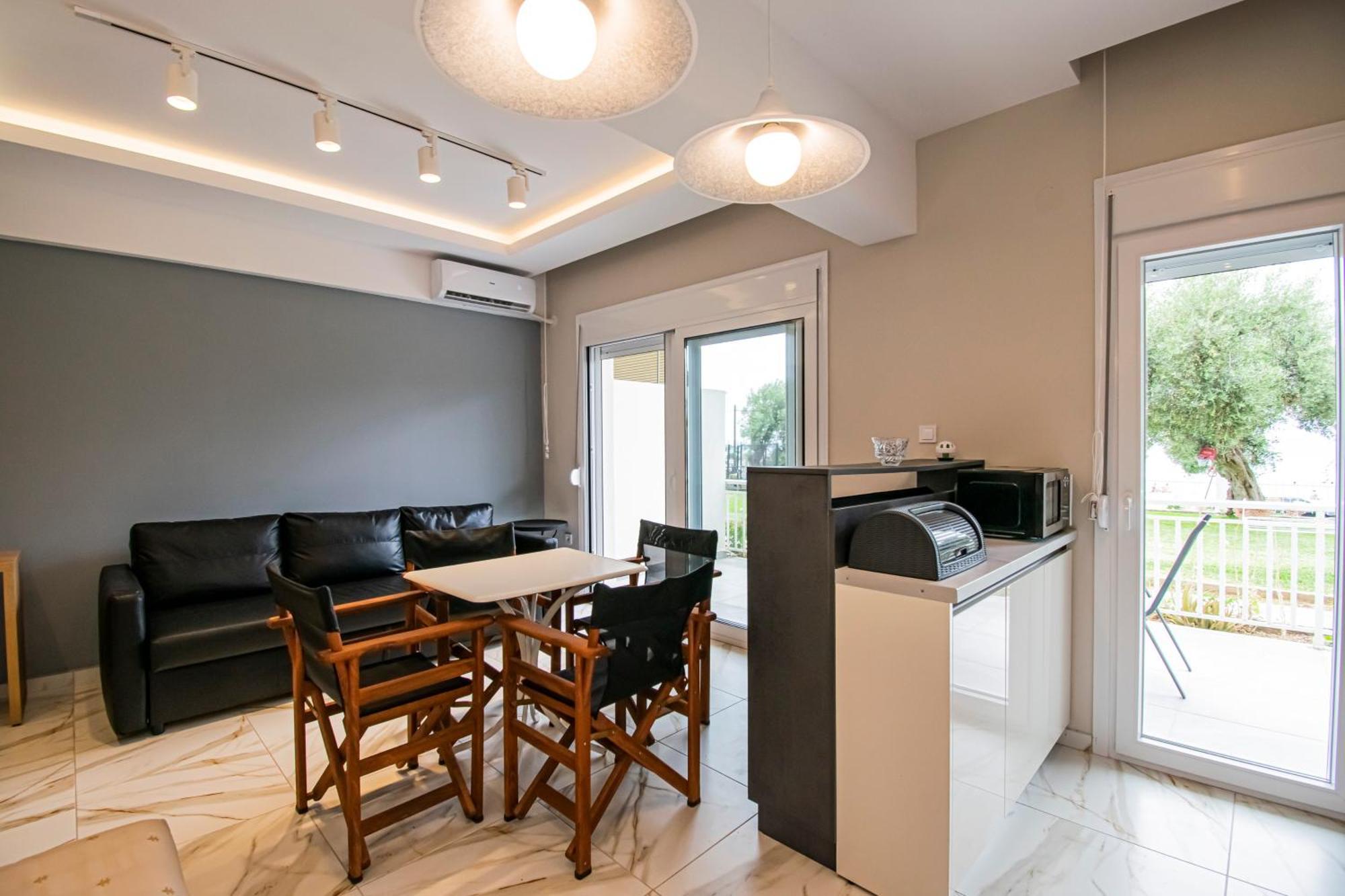 Apartment Eleni Seafront By Rentalspro Services-nea Moudania Halkidiki Nea Moudania