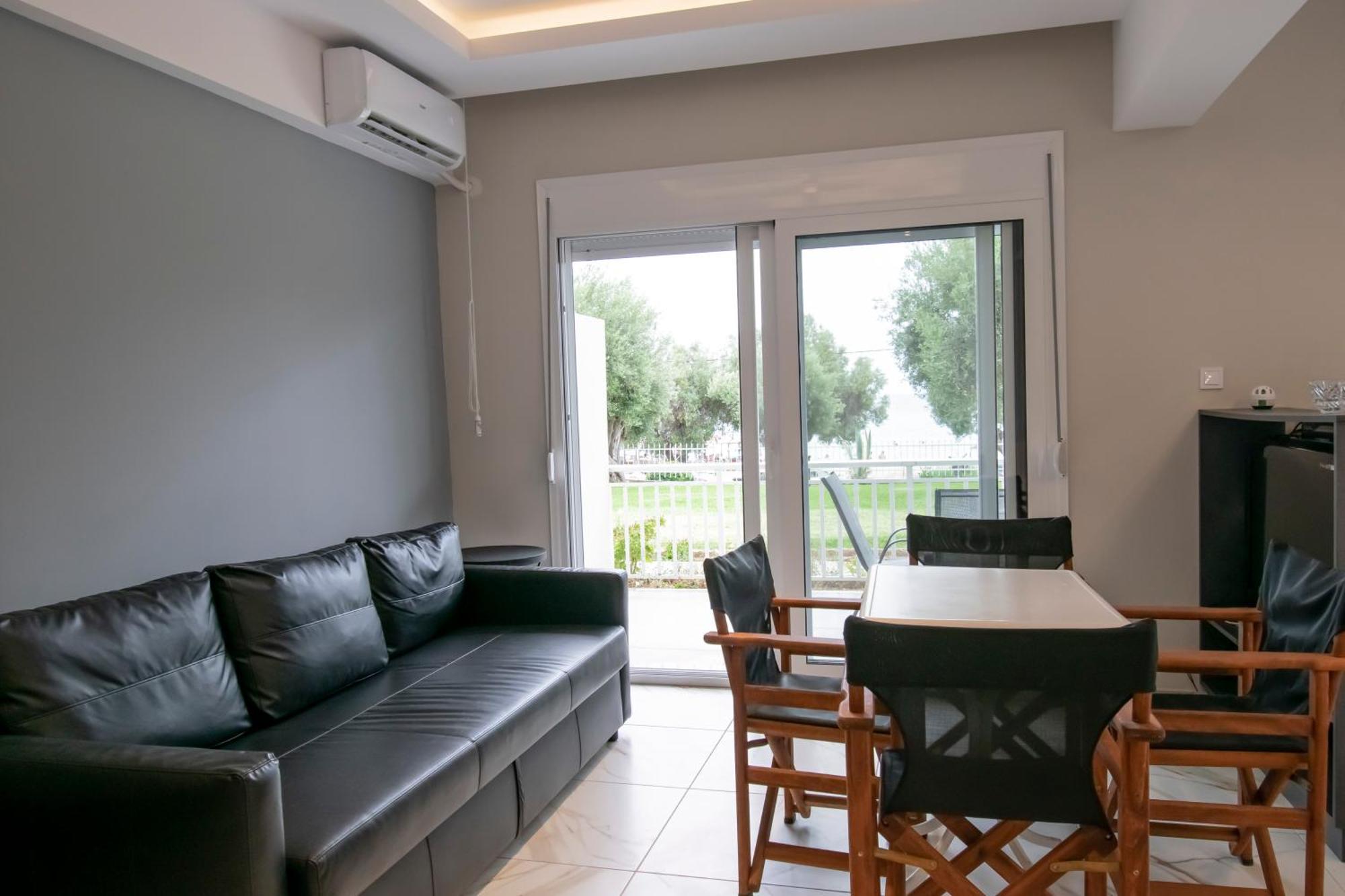 Apartment Eleni Seafront By Rentalspro Services-nea Moudania Halkidiki Nea Moudania