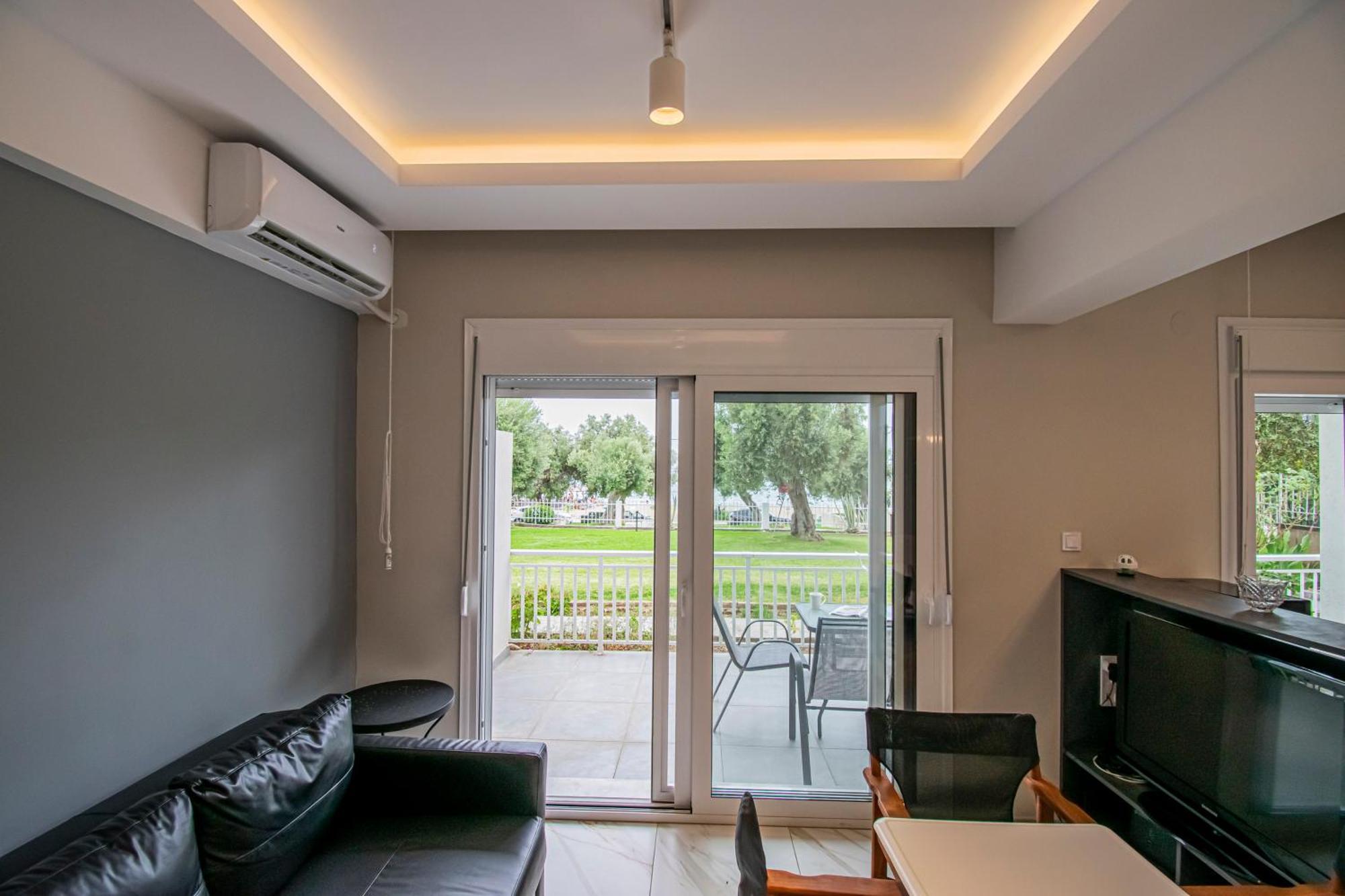 Eleni Seafront By Rentalspro Services-nea Moudania Halkidiki Apartment