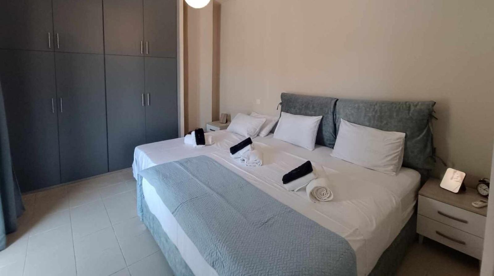 Apartment Thouria Agora 3 *
