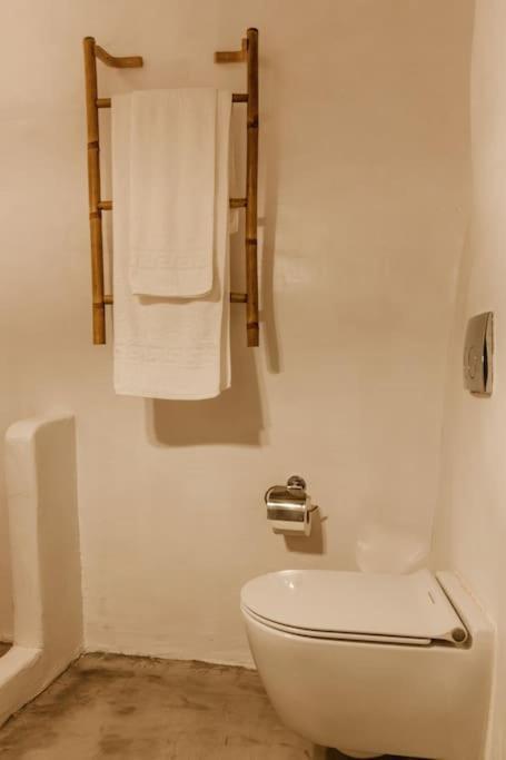 Evnoikon I- Jacuzzi Cave House In Holiday home *