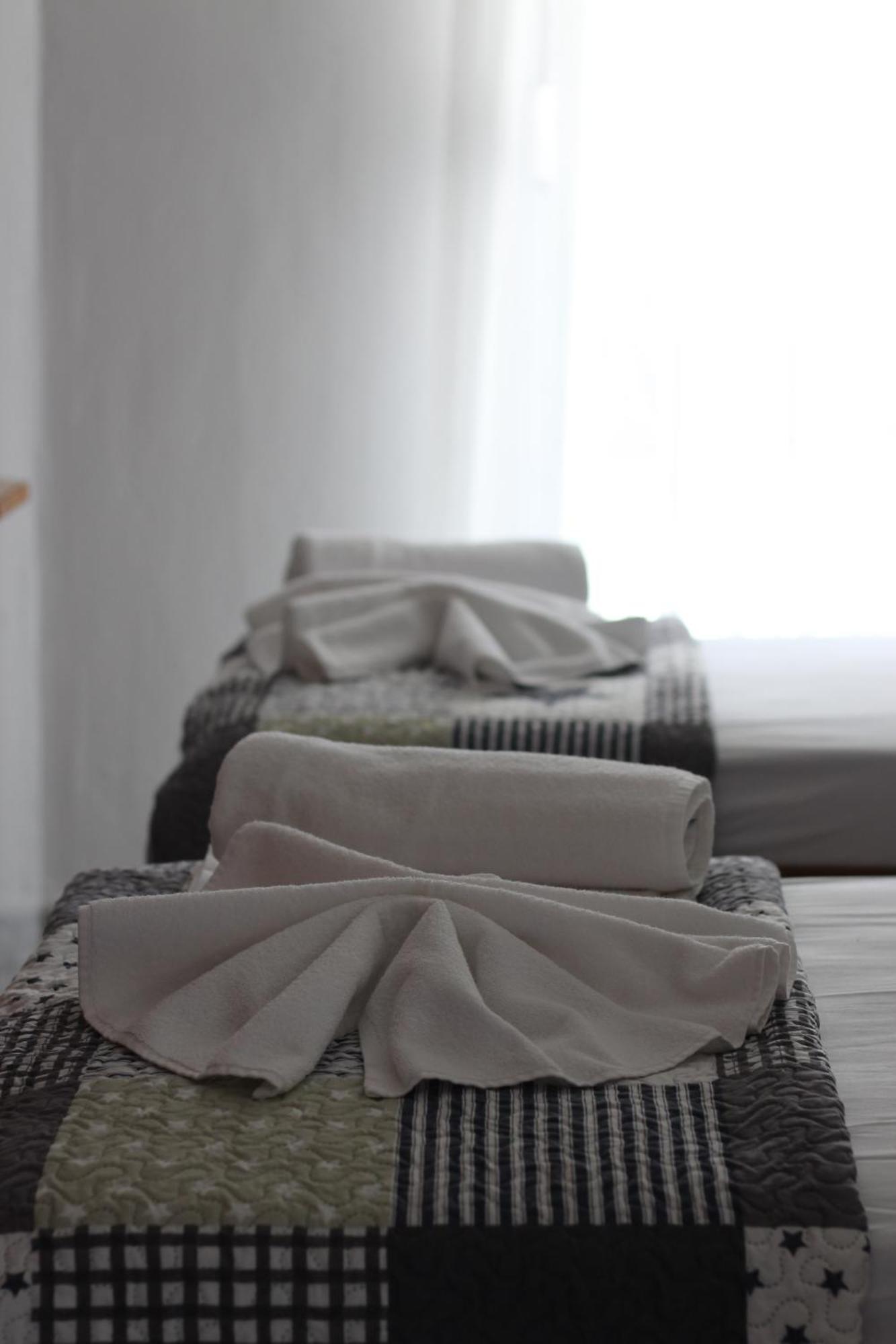 Apartment Center 8 *