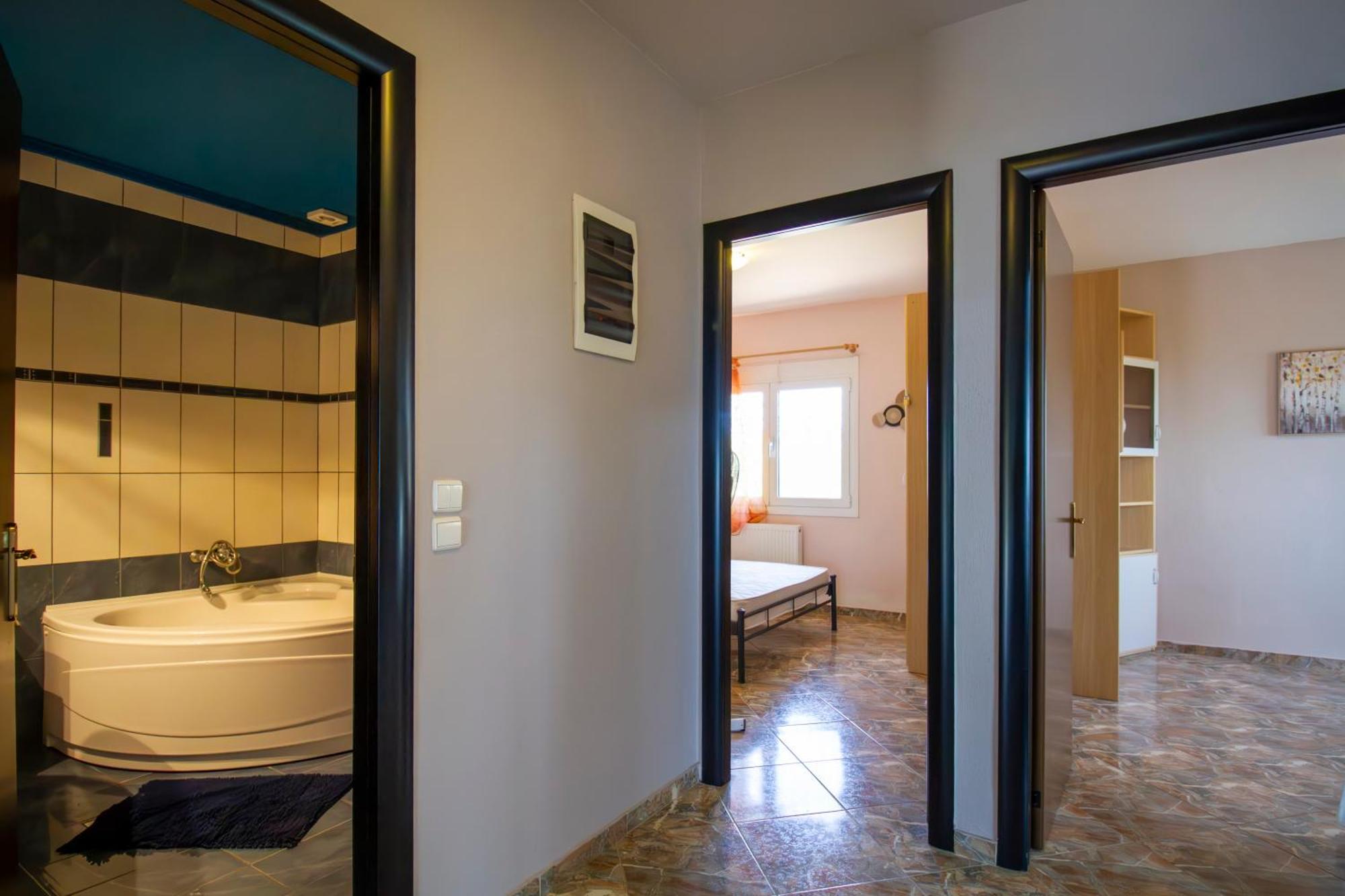 Tanias Seafront Villa-by Rentalspro Services- Halkidiki Villa Nea Poteidaia
