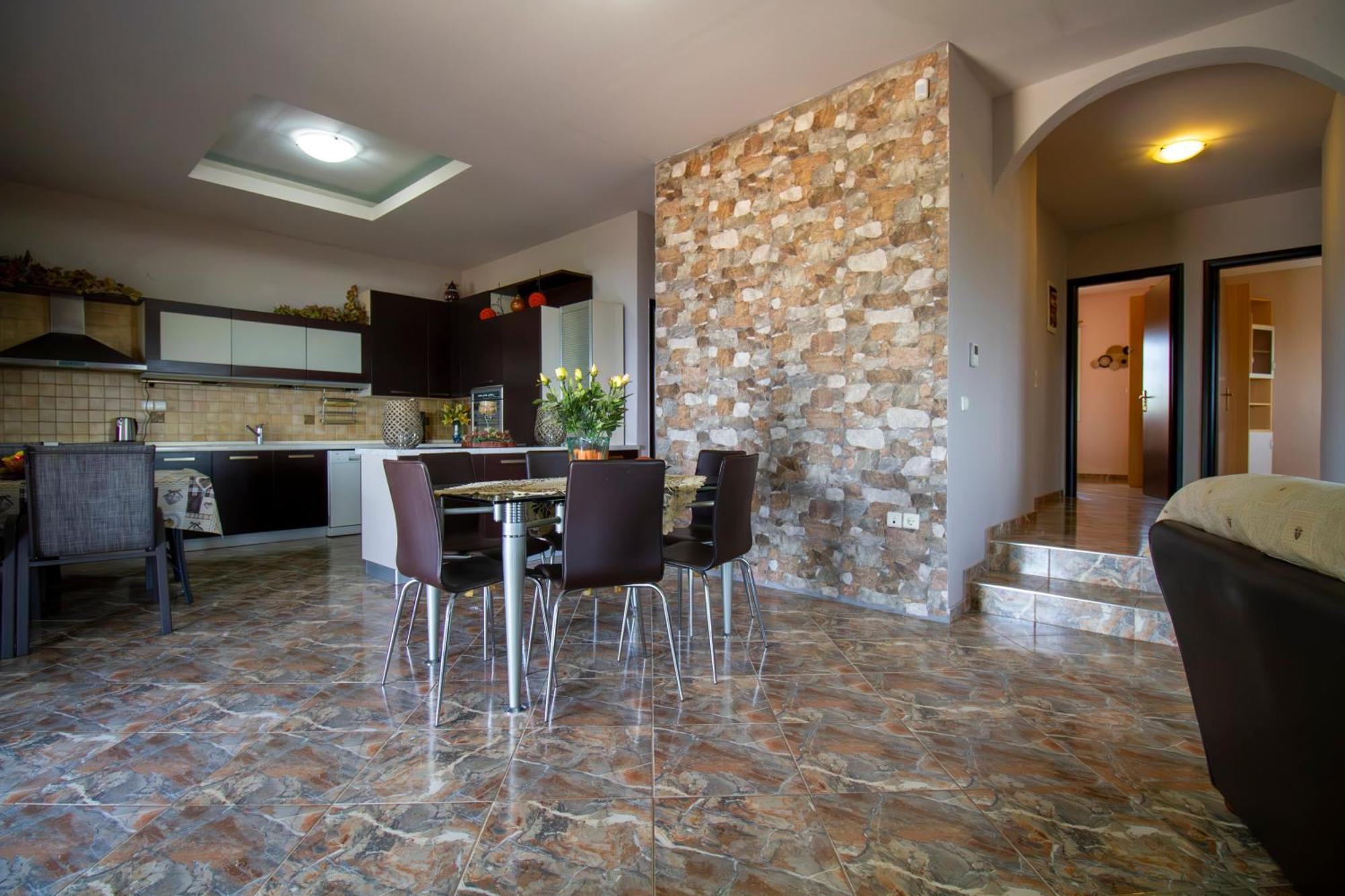 Tanias Seafront Villa-by Rentalspro Services- Halkidiki